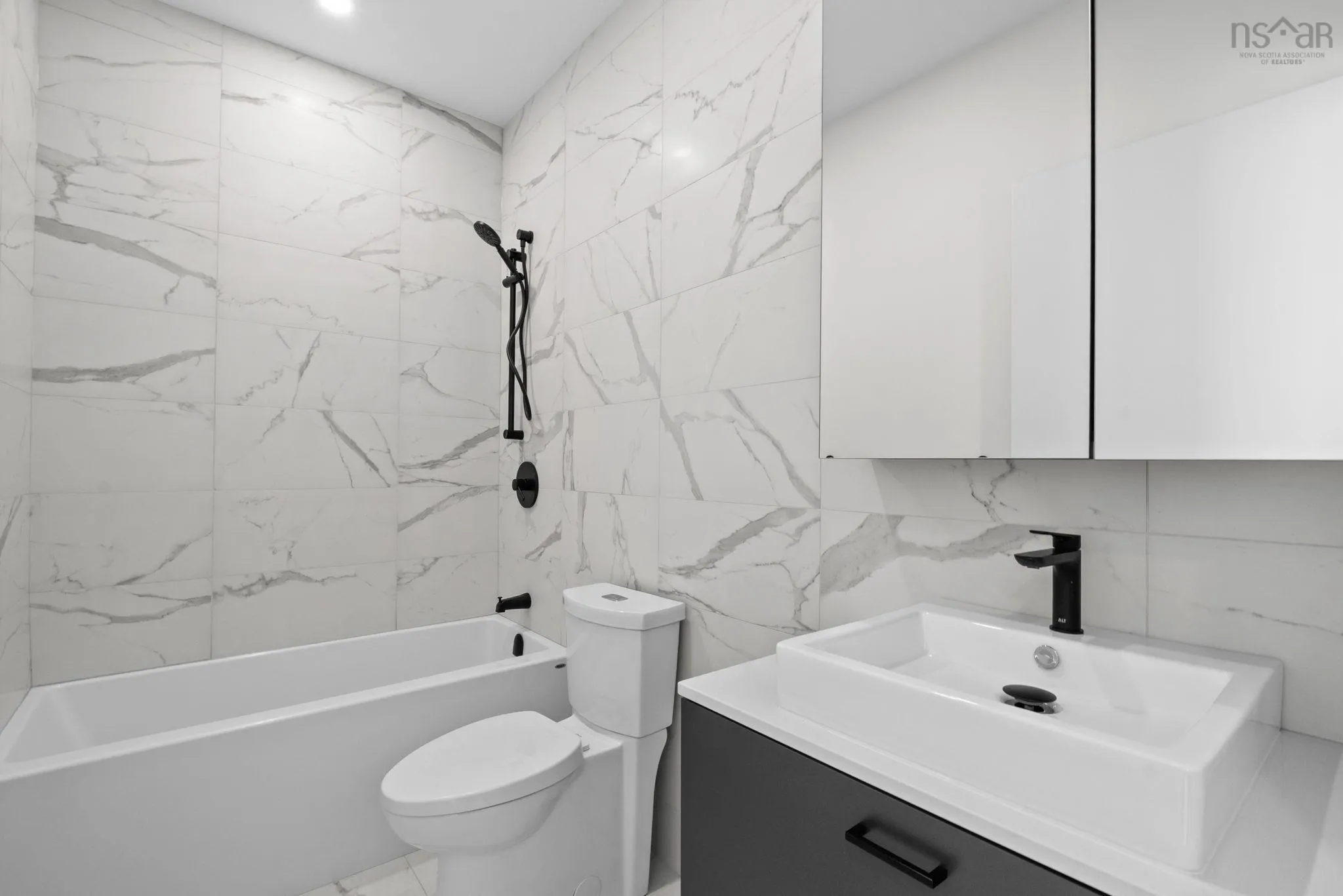 5511 Bilby Street, Halifax, NS B3K 1V4, 2 Bedrooms Bedrooms, ,2 BathroomsBathrooms,Residential,For Sale,Bilby,202518090