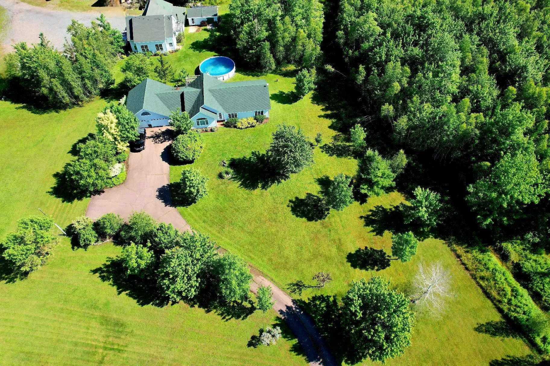 1042 Pleasant Valley Road, Pleasant Valley Ns B0n 1c0, 3 Bedrooms Bedrooms, ,2 BathroomsBathrooms,Residential,For Sale,Pleasant Valley,202506429