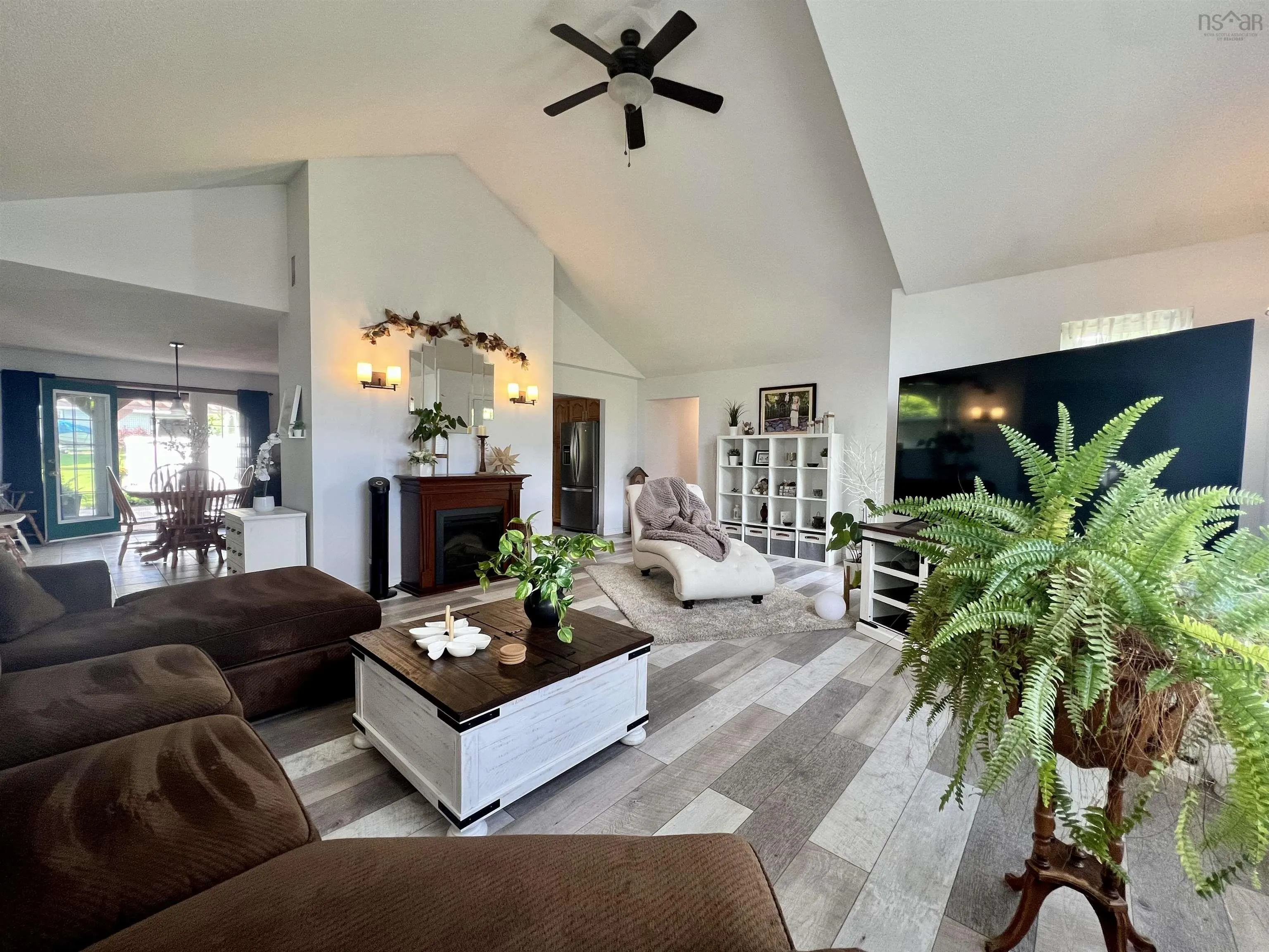 1042 Pleasant Valley Road, Pleasant Valley Ns B0n 1c0, 3 Bedrooms Bedrooms, ,2 BathroomsBathrooms,Residential,For Sale,Pleasant Valley,202506429