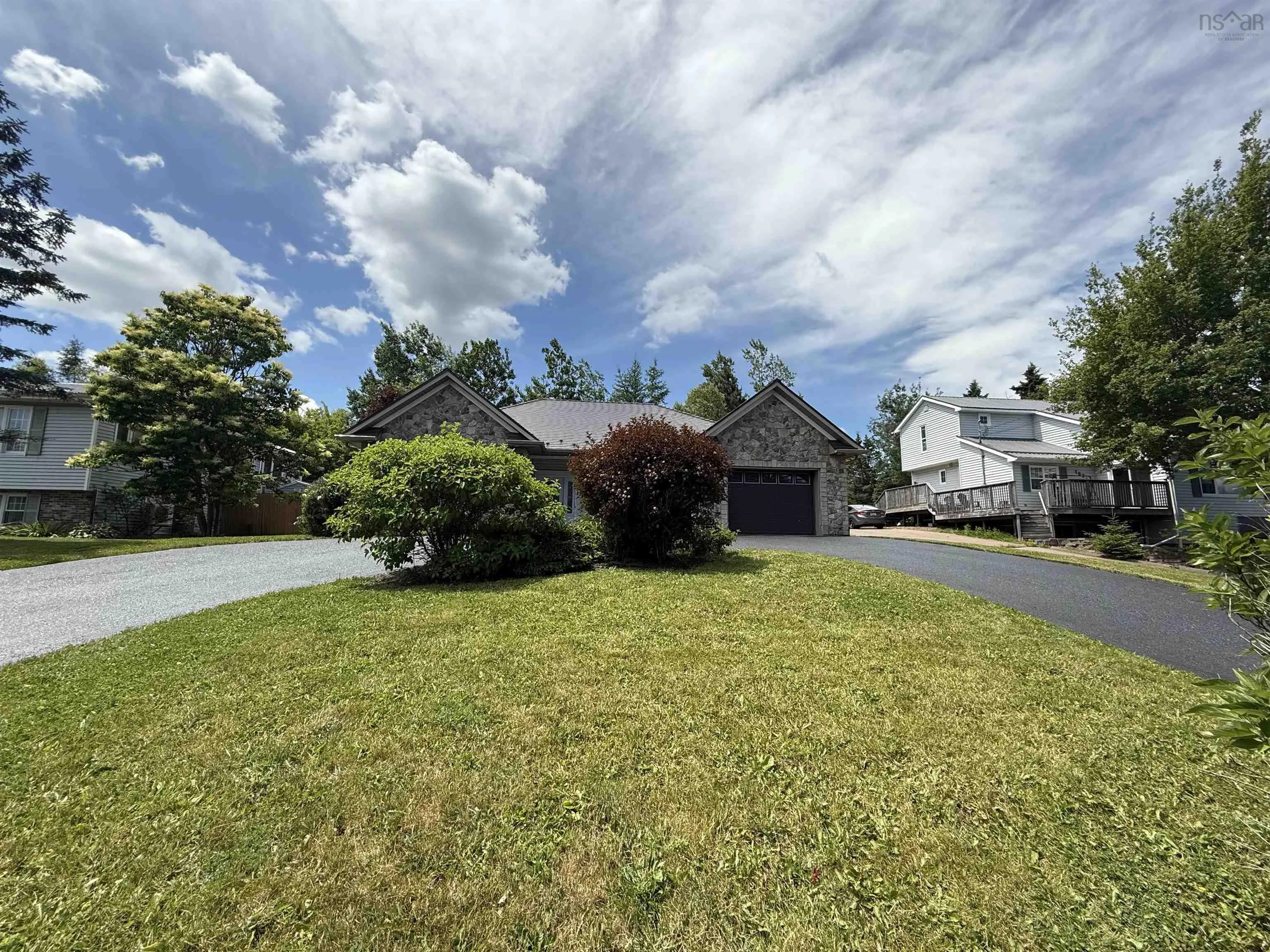 103 Oakwood Drive, Truro Heights Ns B6l 1n3, 3 Bedrooms Bedrooms, ,2 BathroomsBathrooms,Residential,For Sale,Oakwood,202507724