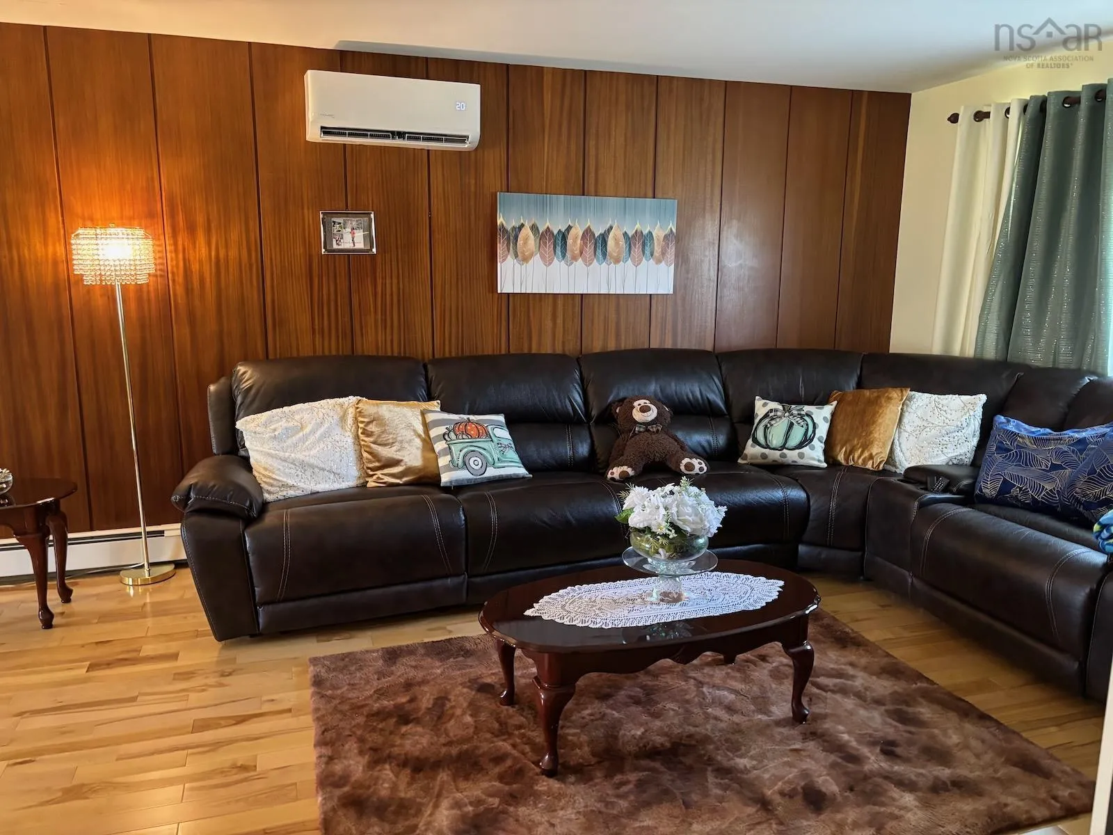 10 Park Street, Yarmouth Ns B5a 2a5, 3 Bedrooms Bedrooms, ,2 BathroomsBathrooms,Residential,For Sale,Park,202508537