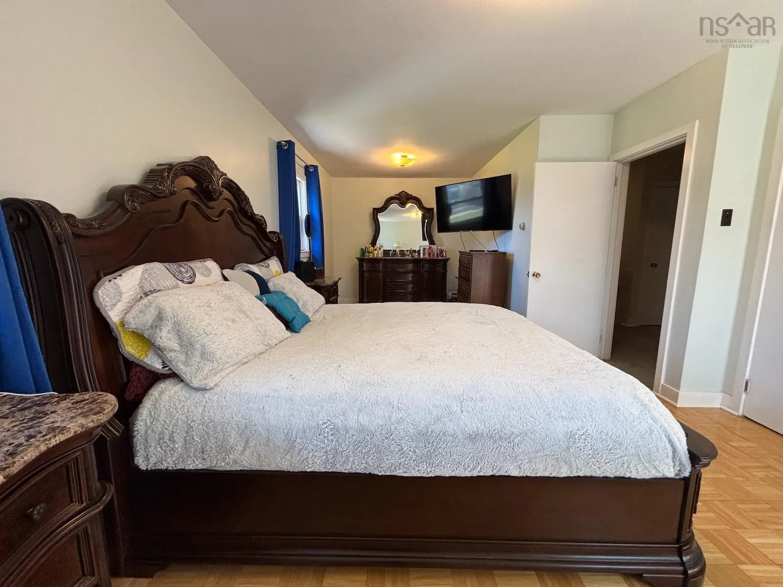 10 Park Street, Yarmouth Ns B5a 2a5, 3 Bedrooms Bedrooms, ,2 BathroomsBathrooms,Residential,For Sale,Park,202508537