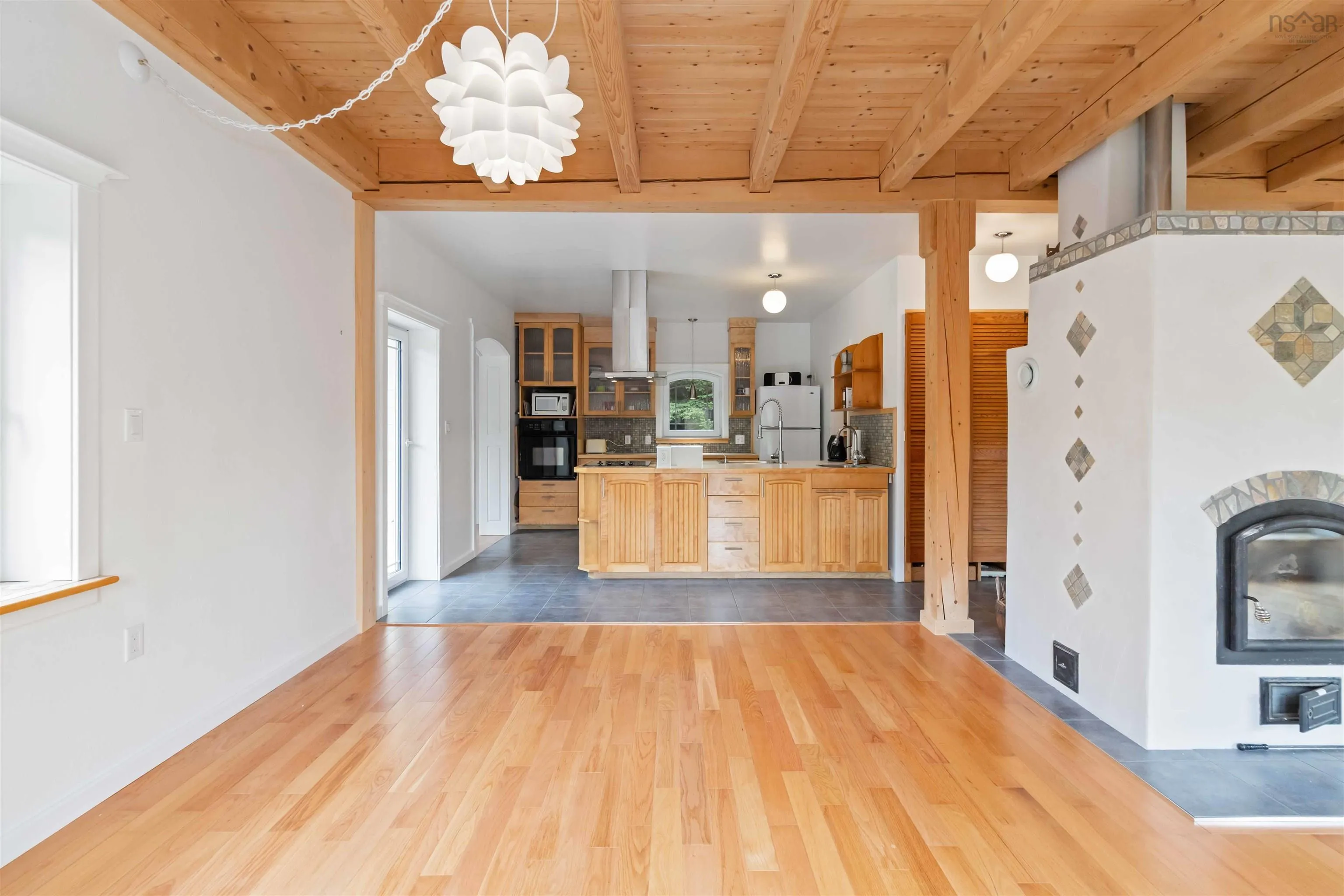 40 Big Rock Lane, East Chester, NS B0J 1J0, 2 Bedrooms Bedrooms, ,3 BathroomsBathrooms,Residential,For Sale,Big Rock,202519850