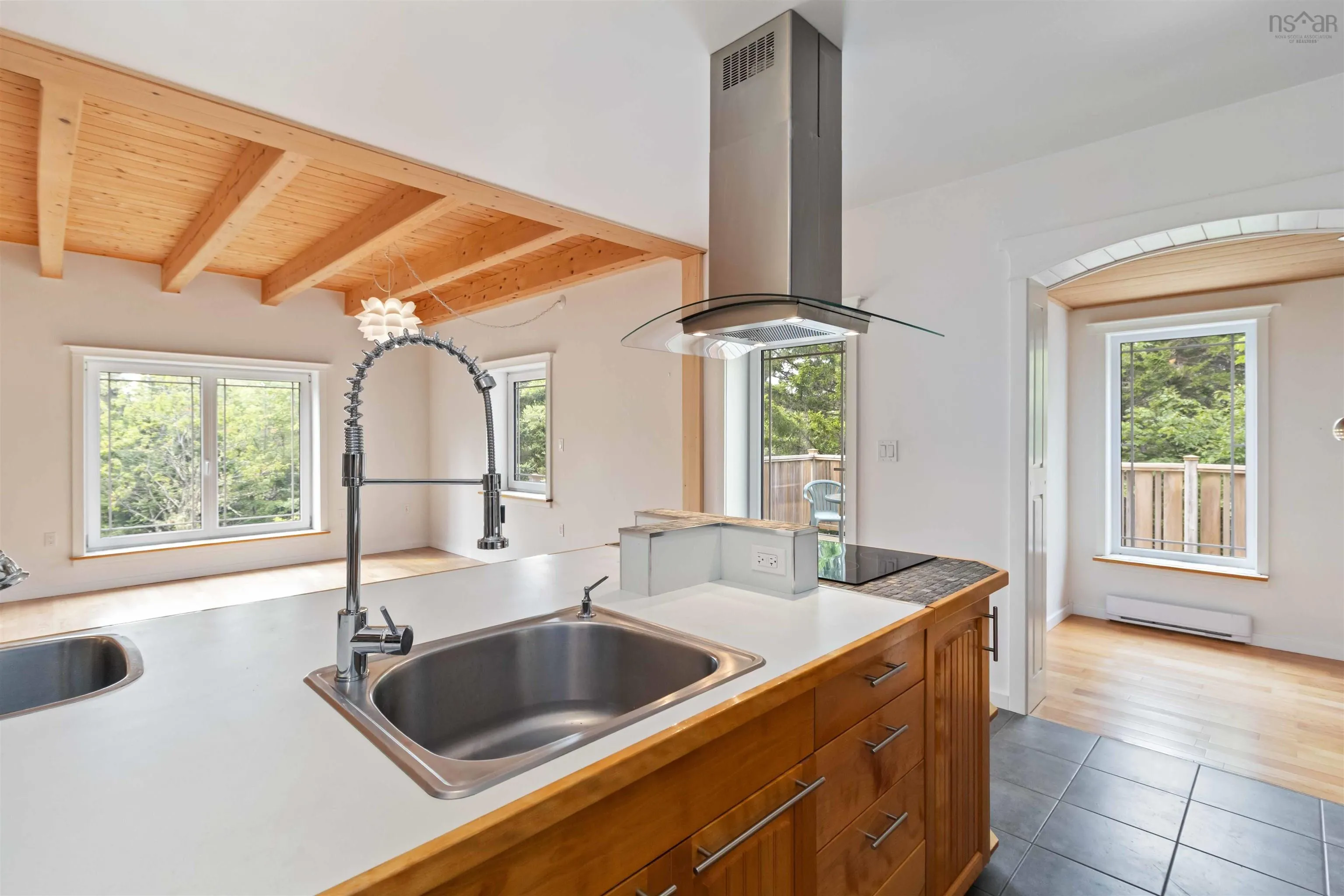 40 Big Rock Lane, East Chester, NS B0J 1J0, 2 Bedrooms Bedrooms, ,3 BathroomsBathrooms,Residential,For Sale,Big Rock,202519850