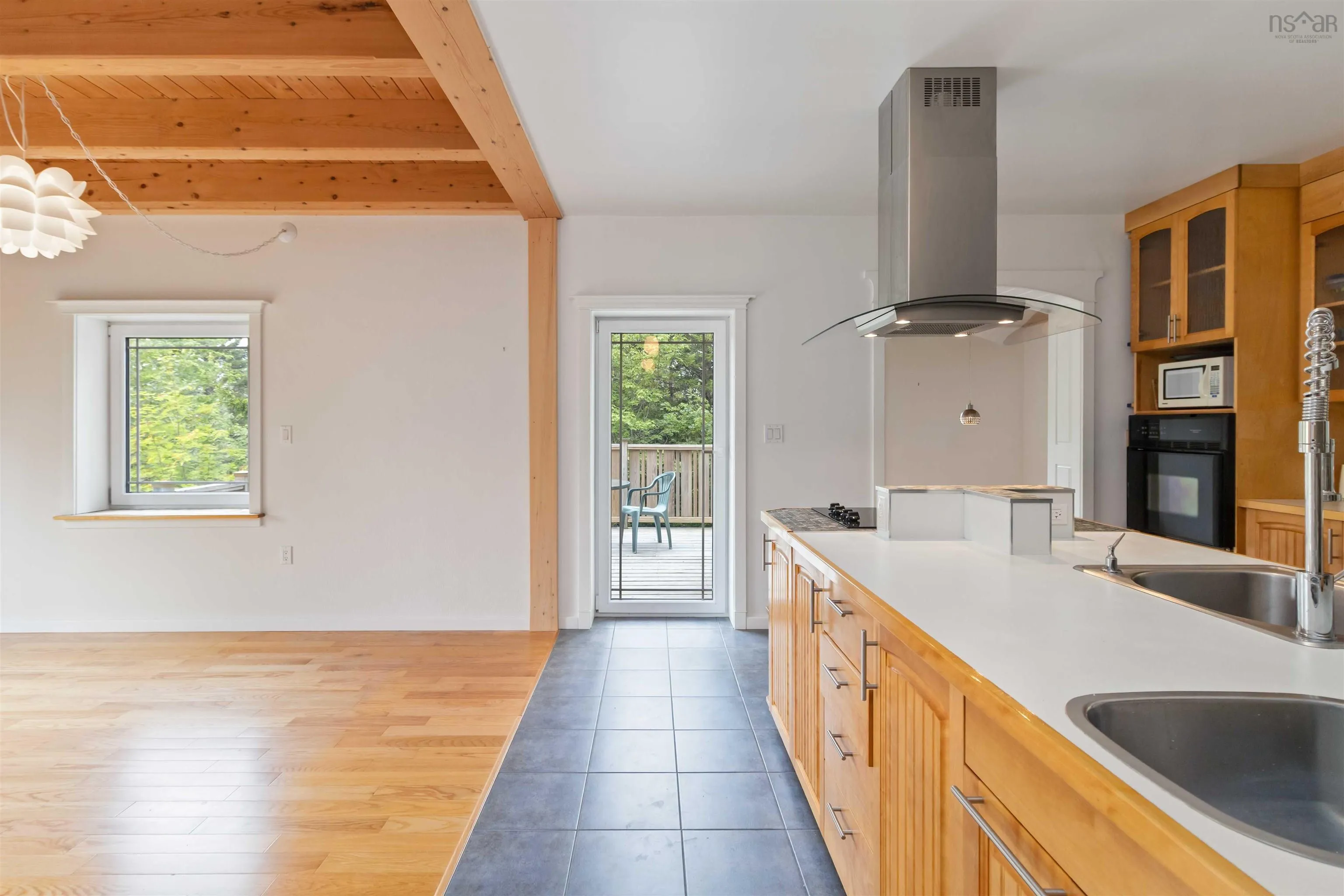 40 Big Rock Lane, East Chester, NS B0J 1J0, 2 Bedrooms Bedrooms, ,3 BathroomsBathrooms,Residential,For Sale,Big Rock,202519850