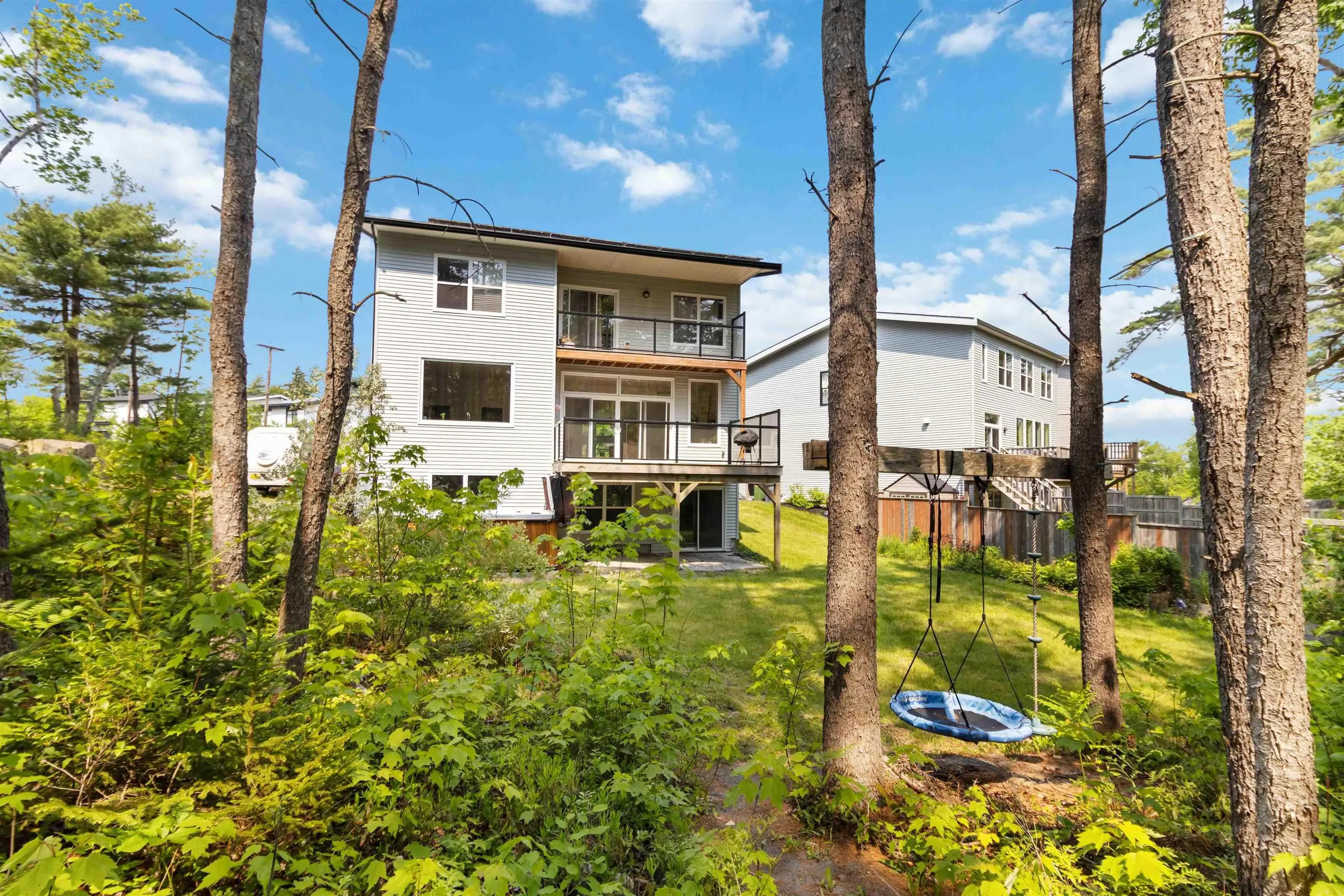 216 Amesbury Gate, Bedford, NS B4B 0S7, 5 Bedrooms Bedrooms, ,5 BathroomsBathrooms,Residential,For Sale,Amesbury Gate,202519864