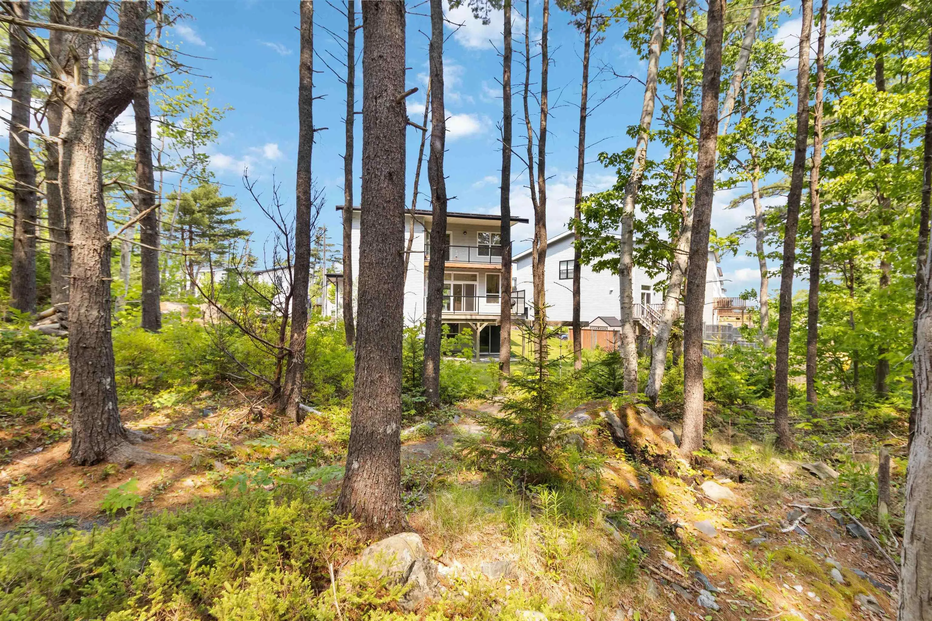 216 Amesbury Gate, Bedford, NS B4B 0S7, 5 Bedrooms Bedrooms, ,5 BathroomsBathrooms,Residential,For Sale,Amesbury Gate,202519864