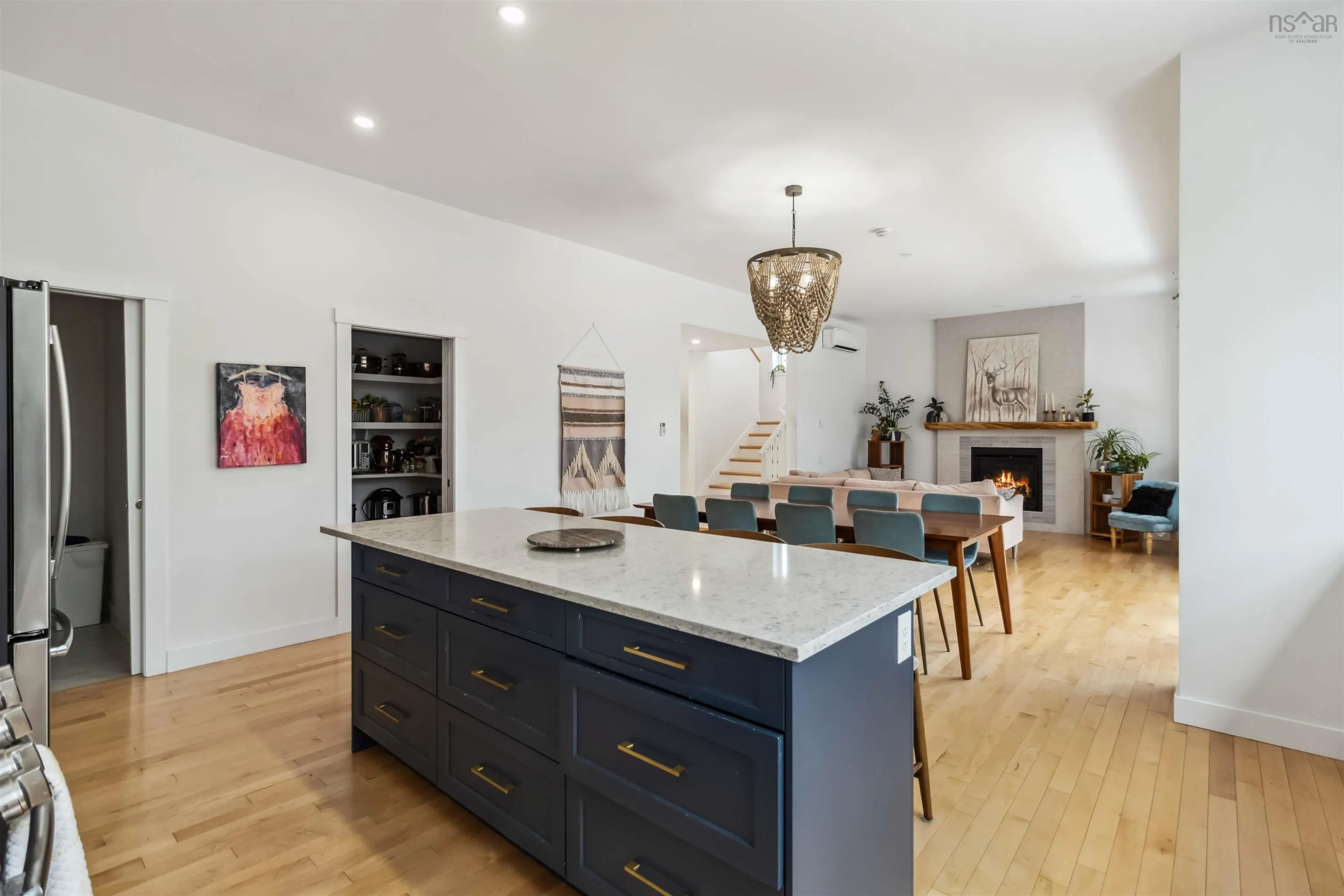 216 Amesbury Gate, Bedford, NS B4B 0S7, 5 Bedrooms Bedrooms, ,5 BathroomsBathrooms,Residential,For Sale,Amesbury Gate,202519864