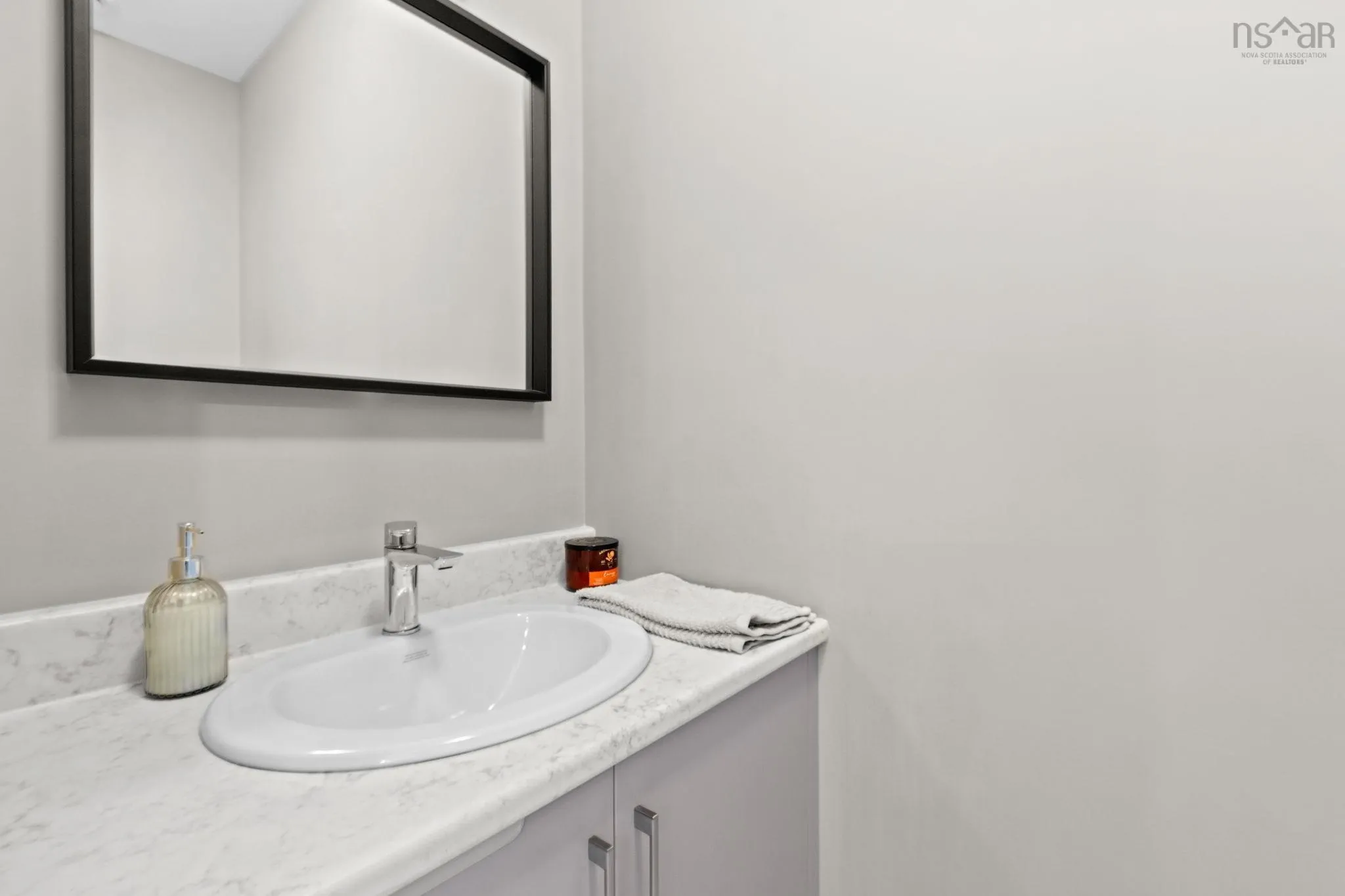 33 Mica Cres, Halifax, NS B3P 0G7, 3 Bedrooms Bedrooms, ,4 BathroomsBathrooms,Residential,For Sale,Mica Cres,202518359
