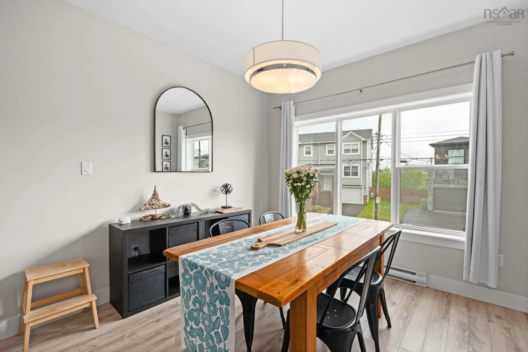 33 Mica Cres, Halifax, NS B3P 0G7, 3 Bedrooms Bedrooms, ,4 BathroomsBathrooms,Residential,For Sale,Mica Cres,202518359