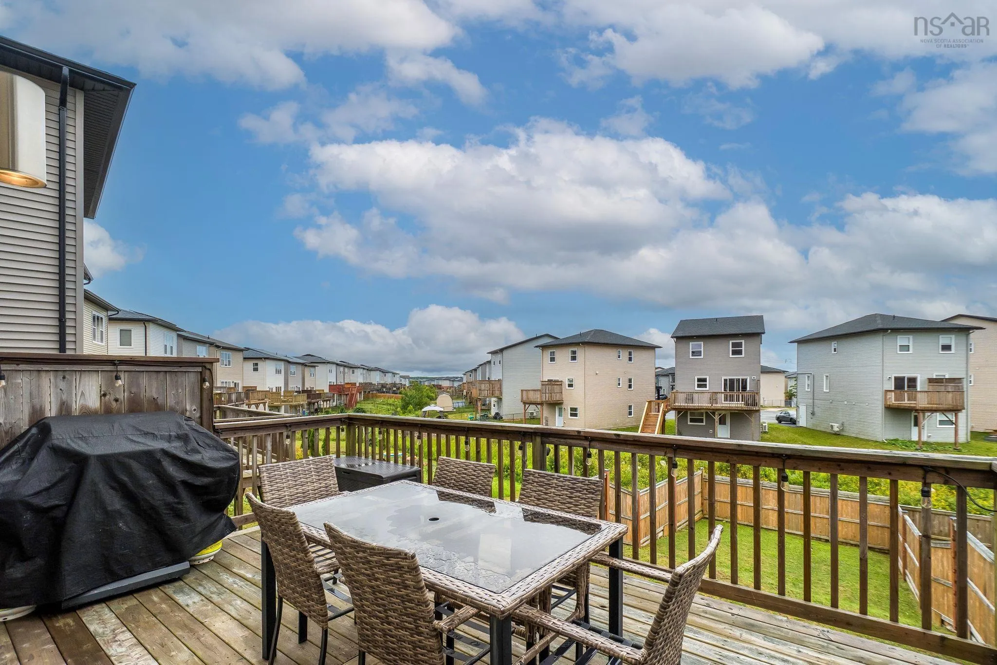 33 Mica Cres, Halifax, NS B3P 0G7, 3 Bedrooms Bedrooms, ,4 BathroomsBathrooms,Residential,For Sale,Mica Cres,202518359