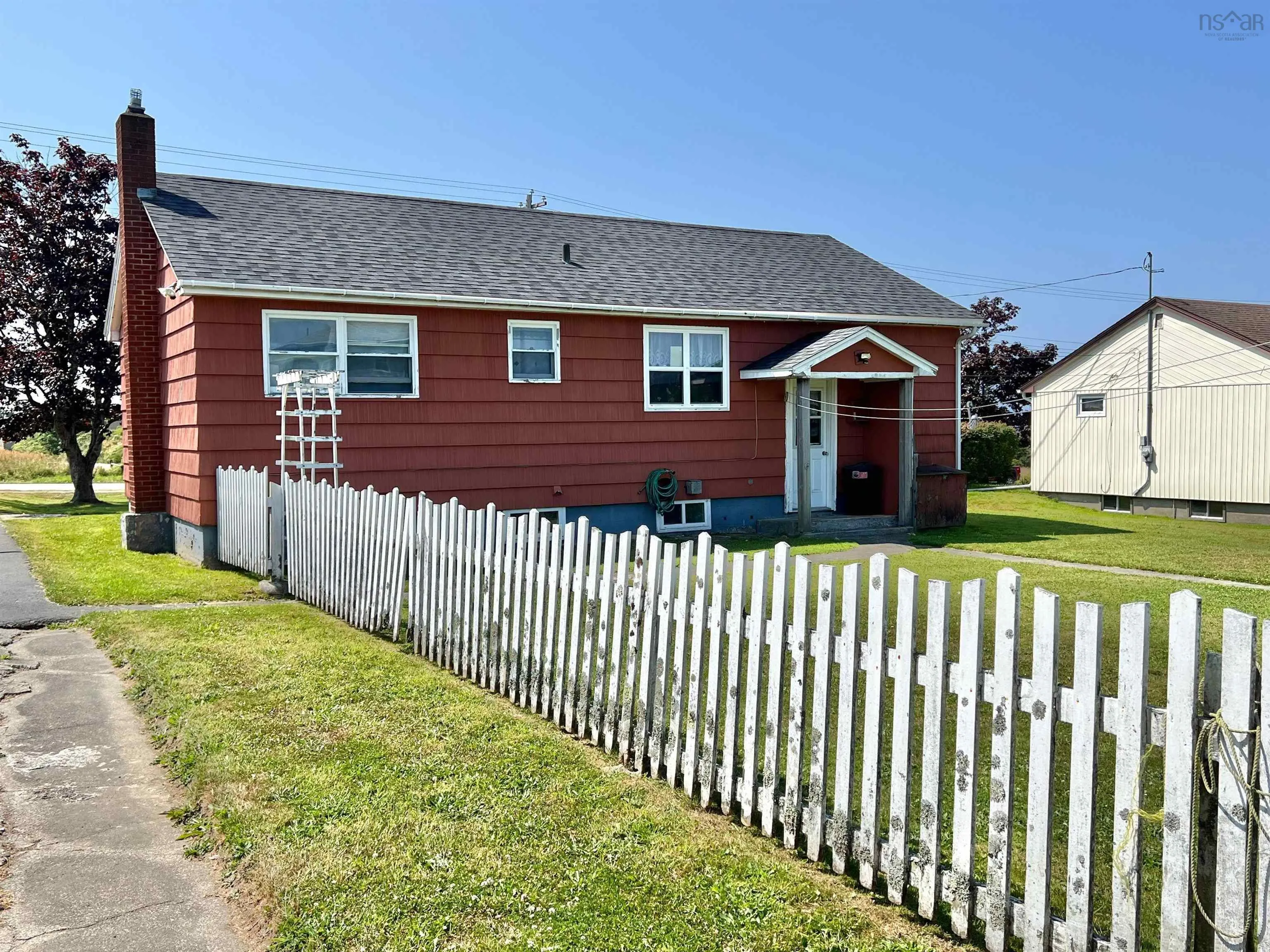 68 Hibernia Street, Yarmouth, NS B5A 2M6, 2 Bedrooms Bedrooms, ,1 BathroomBathrooms,Residential,For Sale,Hibernia,202520801