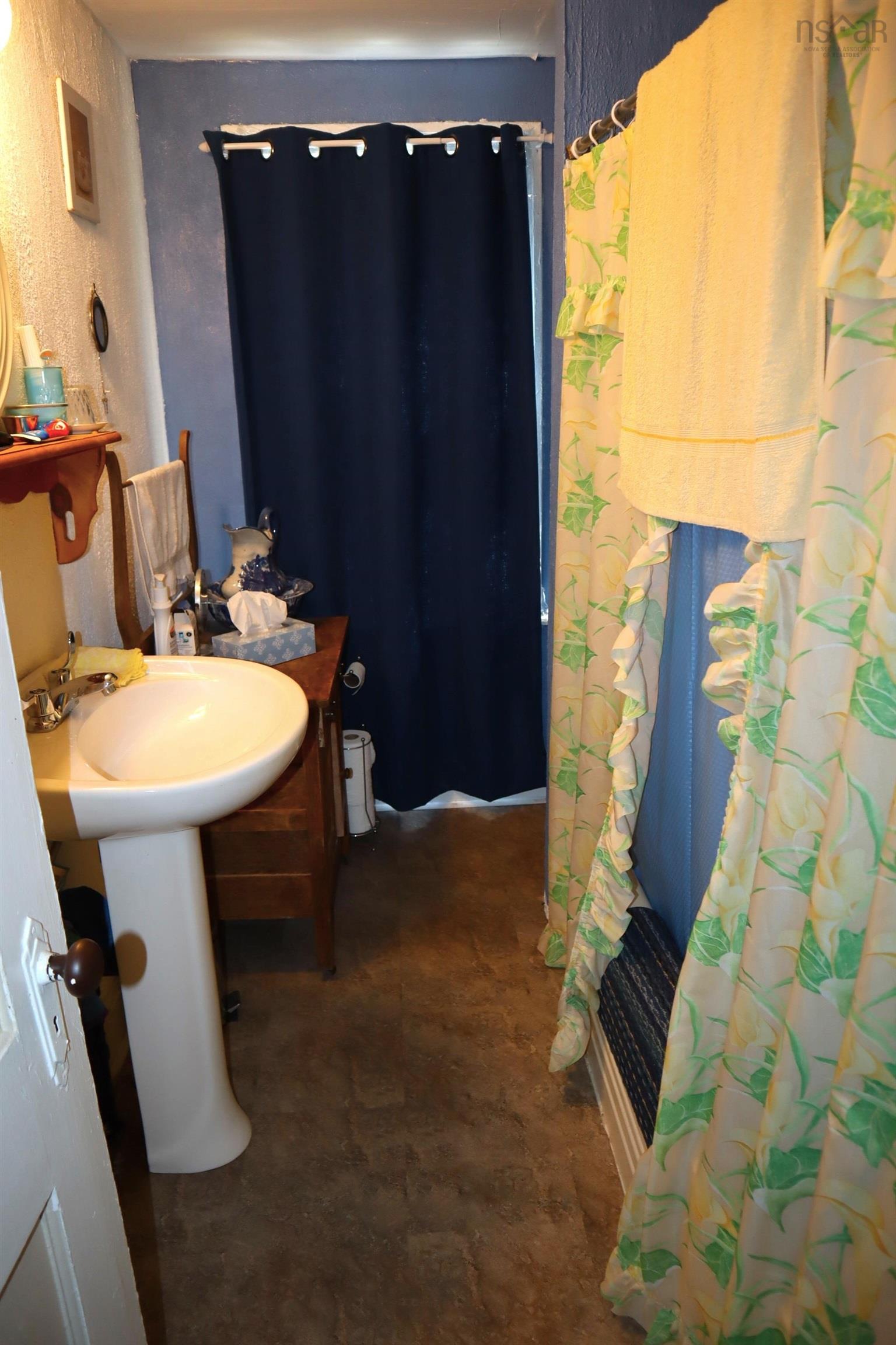 93 & 99 North Street, Bridgewater NS B4V 2V6, 20 Bedrooms Bedrooms, ,Residential Income,For Sale,North,202227039