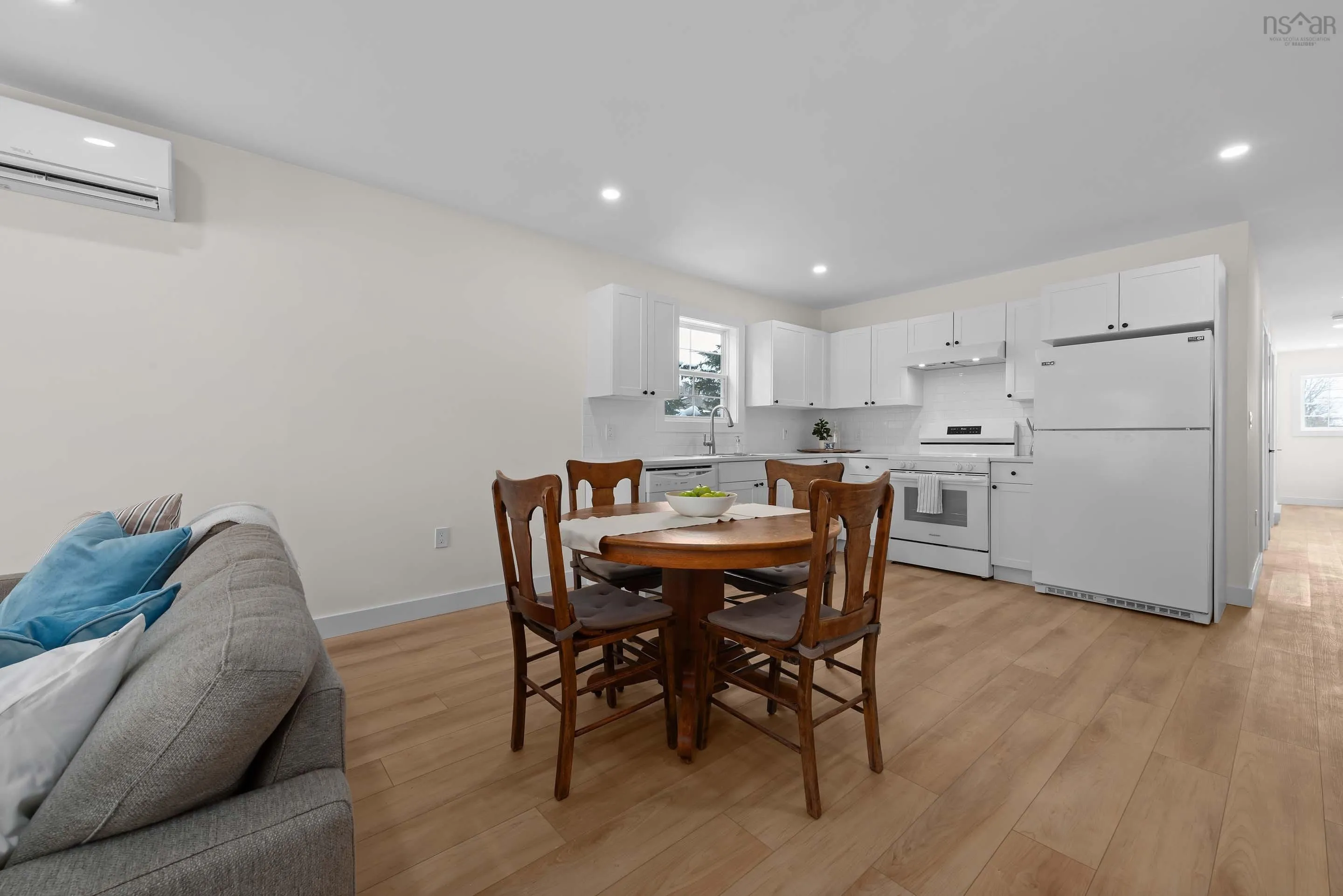 13673 Highway #1, Hants Border Ns B0p 1p0, 3 Bedrooms Bedrooms, ,2 BathroomsBathrooms,Residential,For Sale,Highway #1,202509779