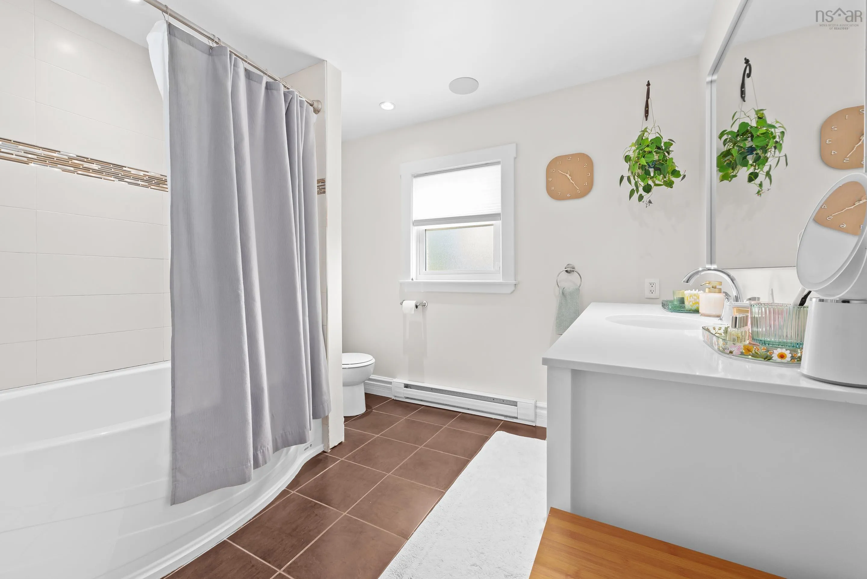 3692 Basinview Drive, Halifax, NS B3K 4Z8, 4 Bedrooms Bedrooms, ,3 BathroomsBathrooms,Residential,For Sale,Basinview,202524843