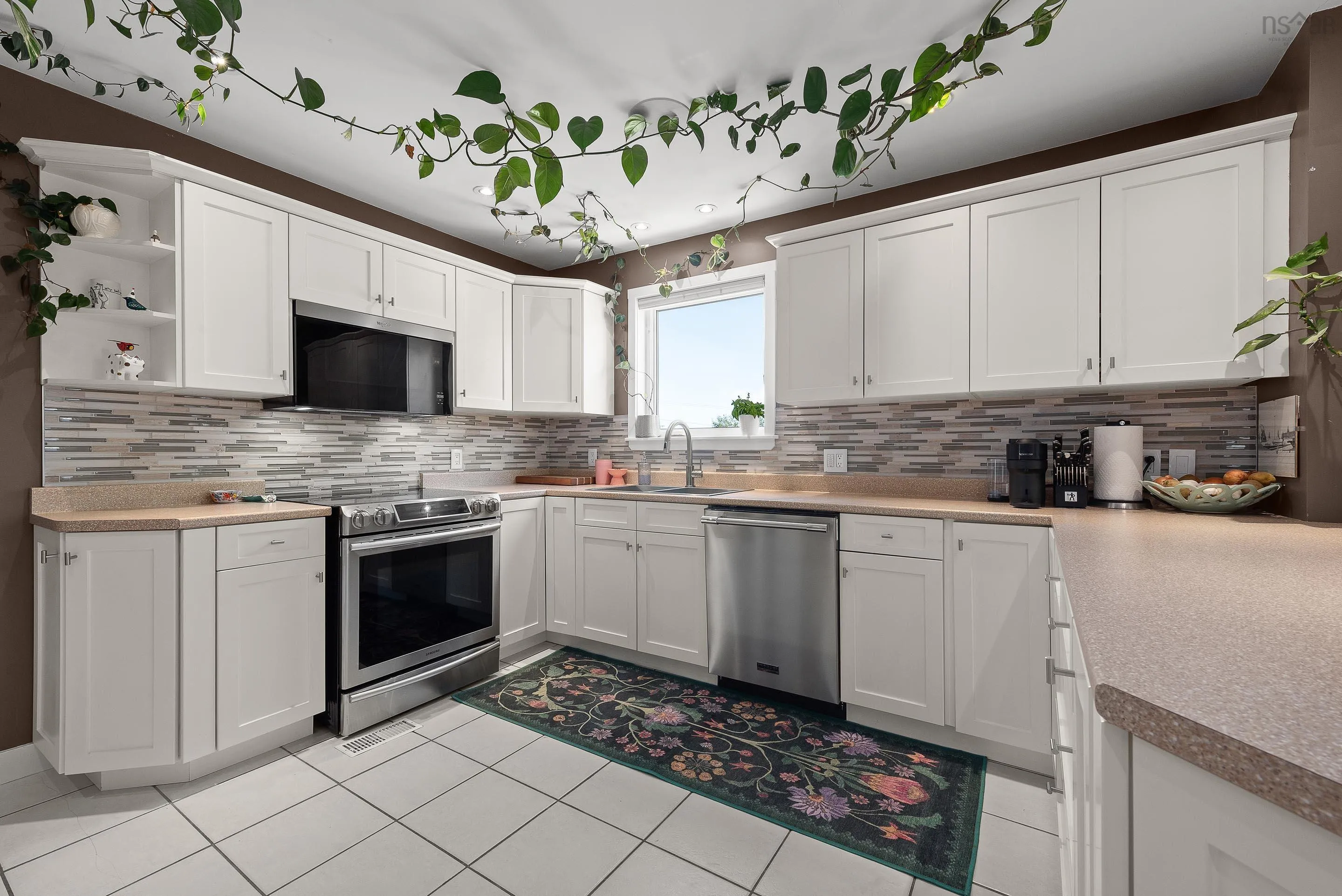 3692 Basinview Drive, Halifax, NS B3K 4Z8, 4 Bedrooms Bedrooms, ,3 BathroomsBathrooms,Residential,For Sale,Basinview,202524843