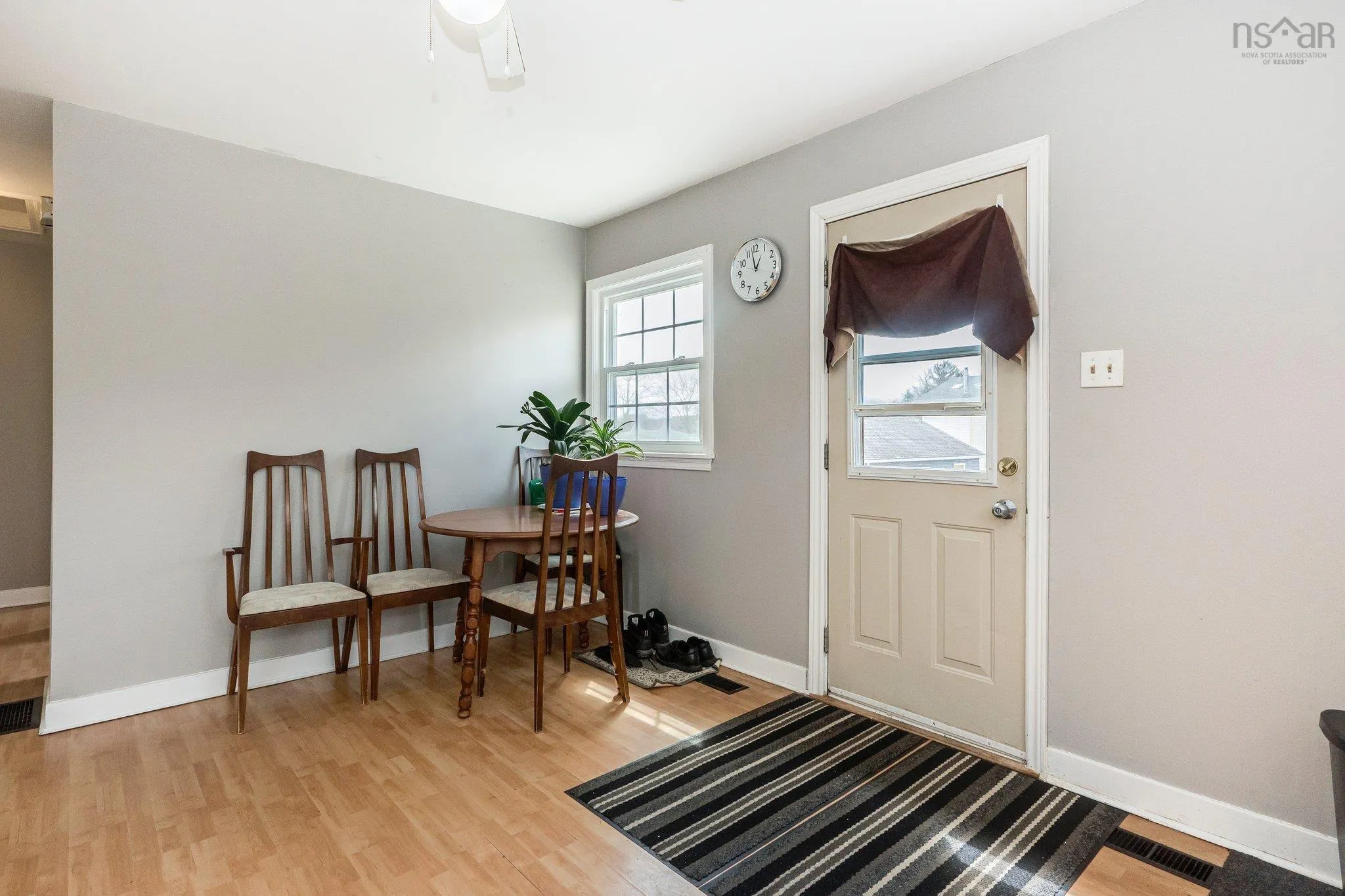 50 Raymond Street, Dartmouth Ns B2x 1b9, 5 Bedrooms Bedrooms, ,Residential Income,For Sale,Raymond,202507121