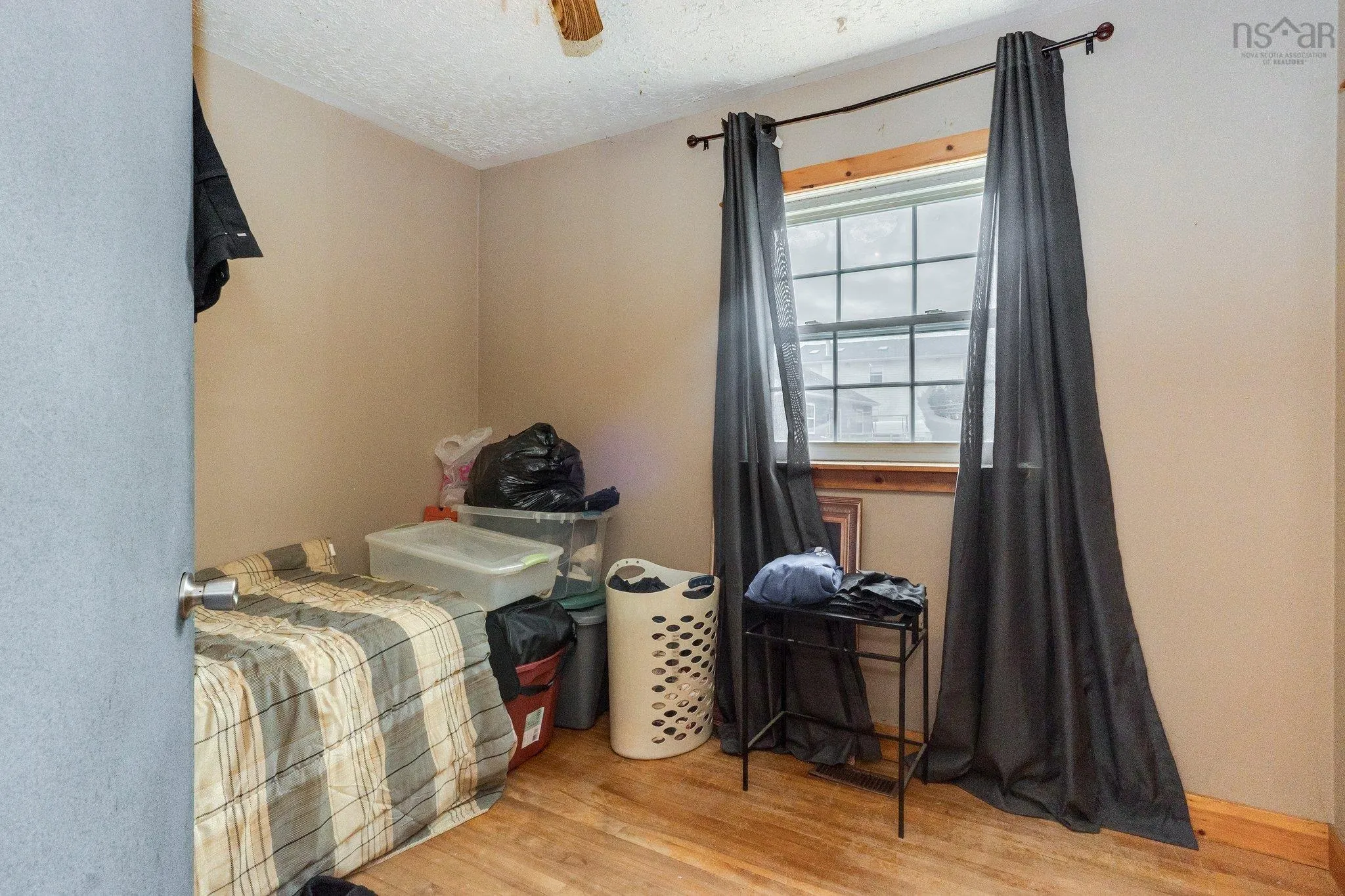 50 Raymond Street, Dartmouth Ns B2x 1b9, 5 Bedrooms Bedrooms, ,Residential Income,For Sale,Raymond,202507121