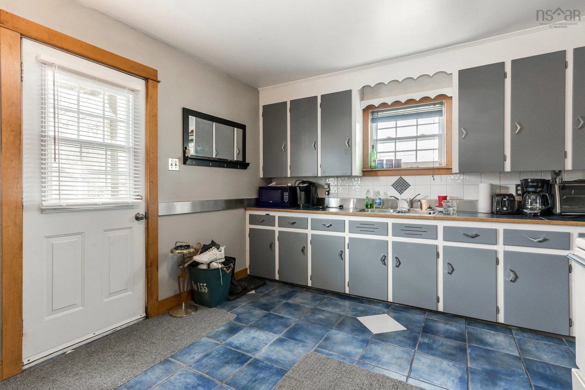 50 Raymond Street, Dartmouth Ns B2x 1b9, 5 Bedrooms Bedrooms, ,Residential Income,For Sale,Raymond,202507121