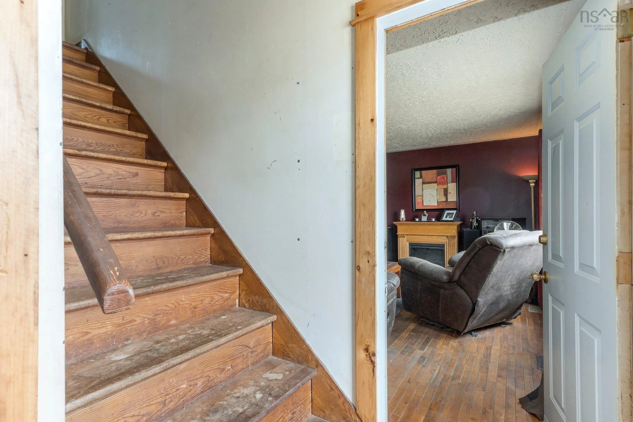 50 Raymond Street, Dartmouth Ns B2x 1b9, 5 Bedrooms Bedrooms, ,Residential Income,For Sale,Raymond,202507121