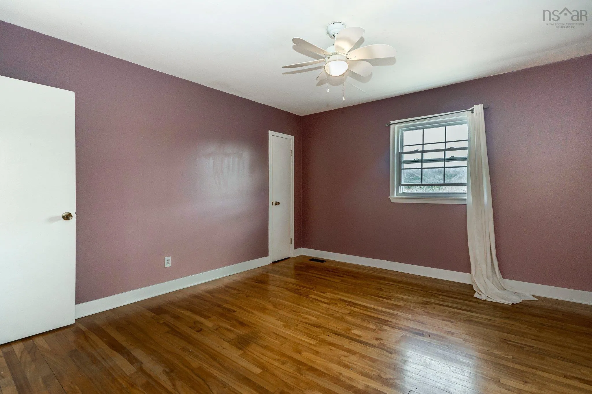 50 Raymond Street, Dartmouth Ns B2x 1b9, 5 Bedrooms Bedrooms, ,Residential Income,For Sale,Raymond,202507121