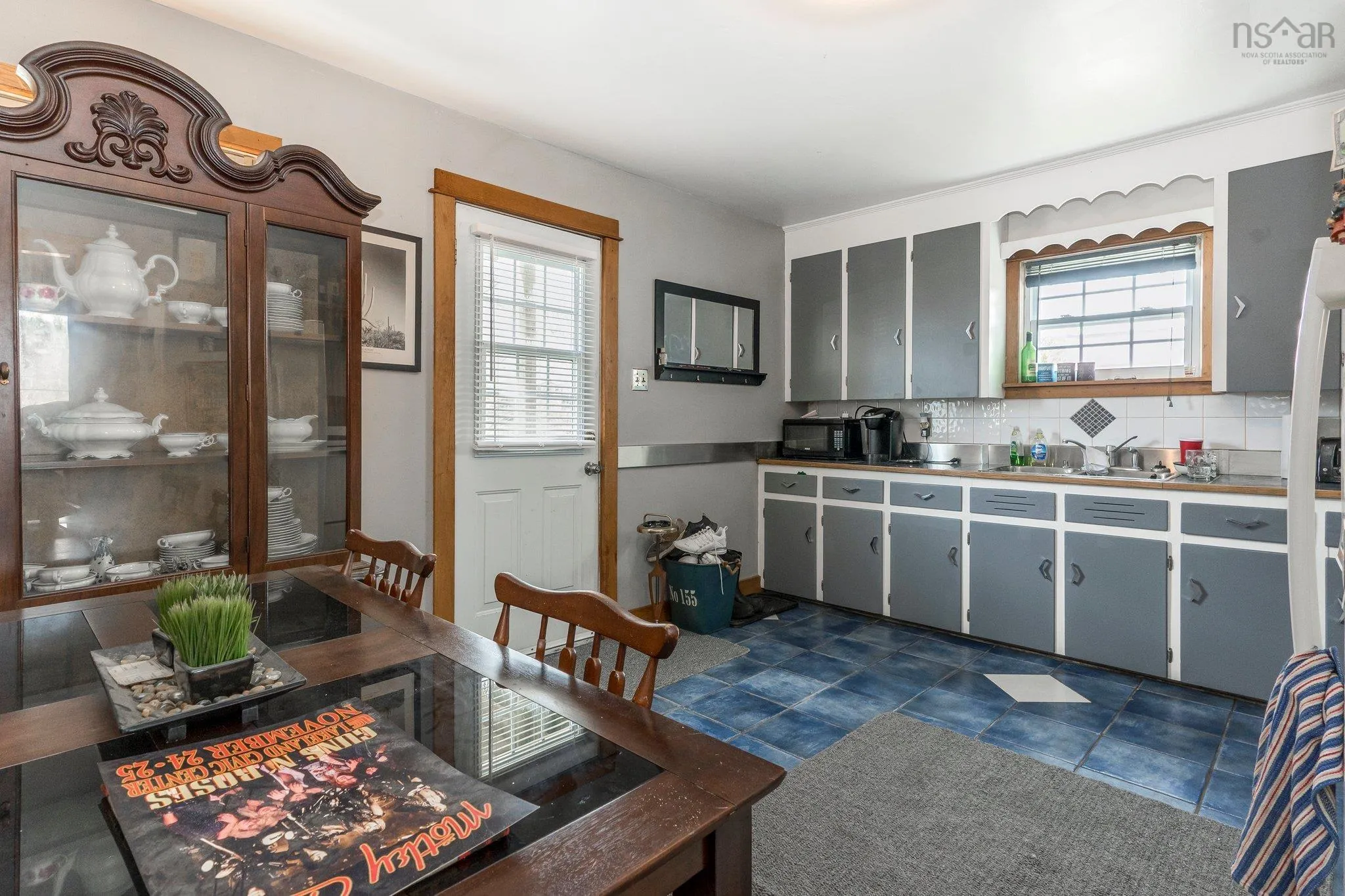 50 Raymond Street, Dartmouth Ns B2x 1b9, 5 Bedrooms Bedrooms, ,Residential Income,For Sale,Raymond,202507121