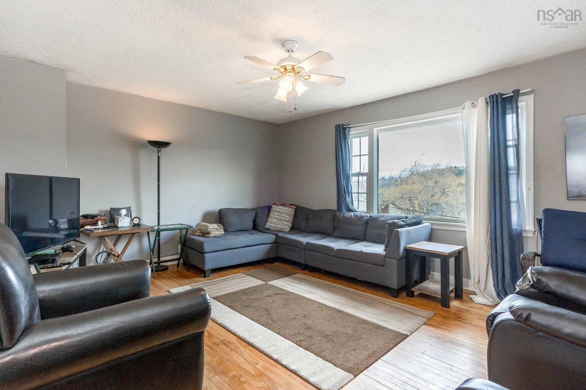 50 Raymond Street, Dartmouth Ns B2x 1b9, 5 Bedrooms Bedrooms, ,Residential Income,For Sale,Raymond,202507121