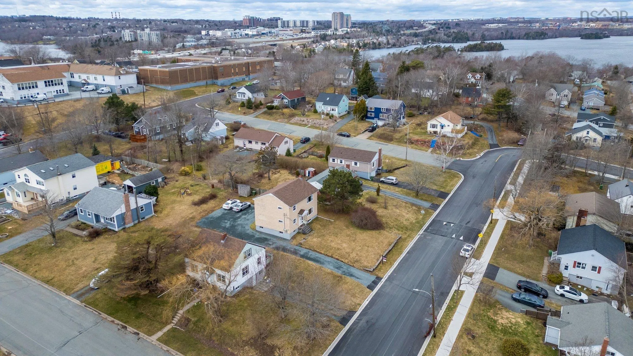 50 Raymond Street, Dartmouth Ns B2x 1b9, 5 Bedrooms Bedrooms, ,Residential Income,For Sale,Raymond,202507121