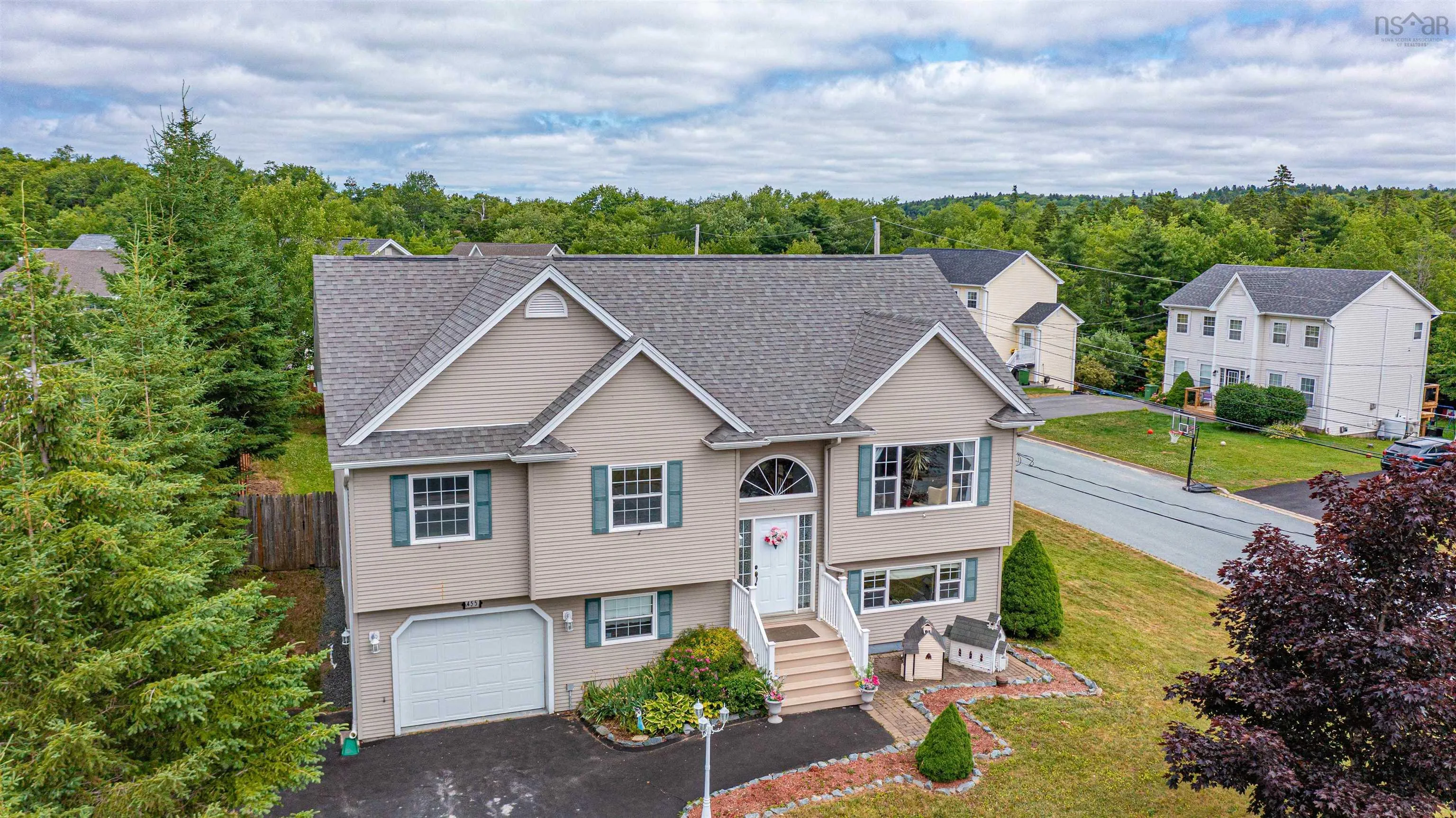 455 Springfield Lake Road, Middle Sackville, NS B4E 3K3, 5 Bedrooms Bedrooms, ,2 BathroomsBathrooms,Residential,For Sale,Springfield Lake,202518476