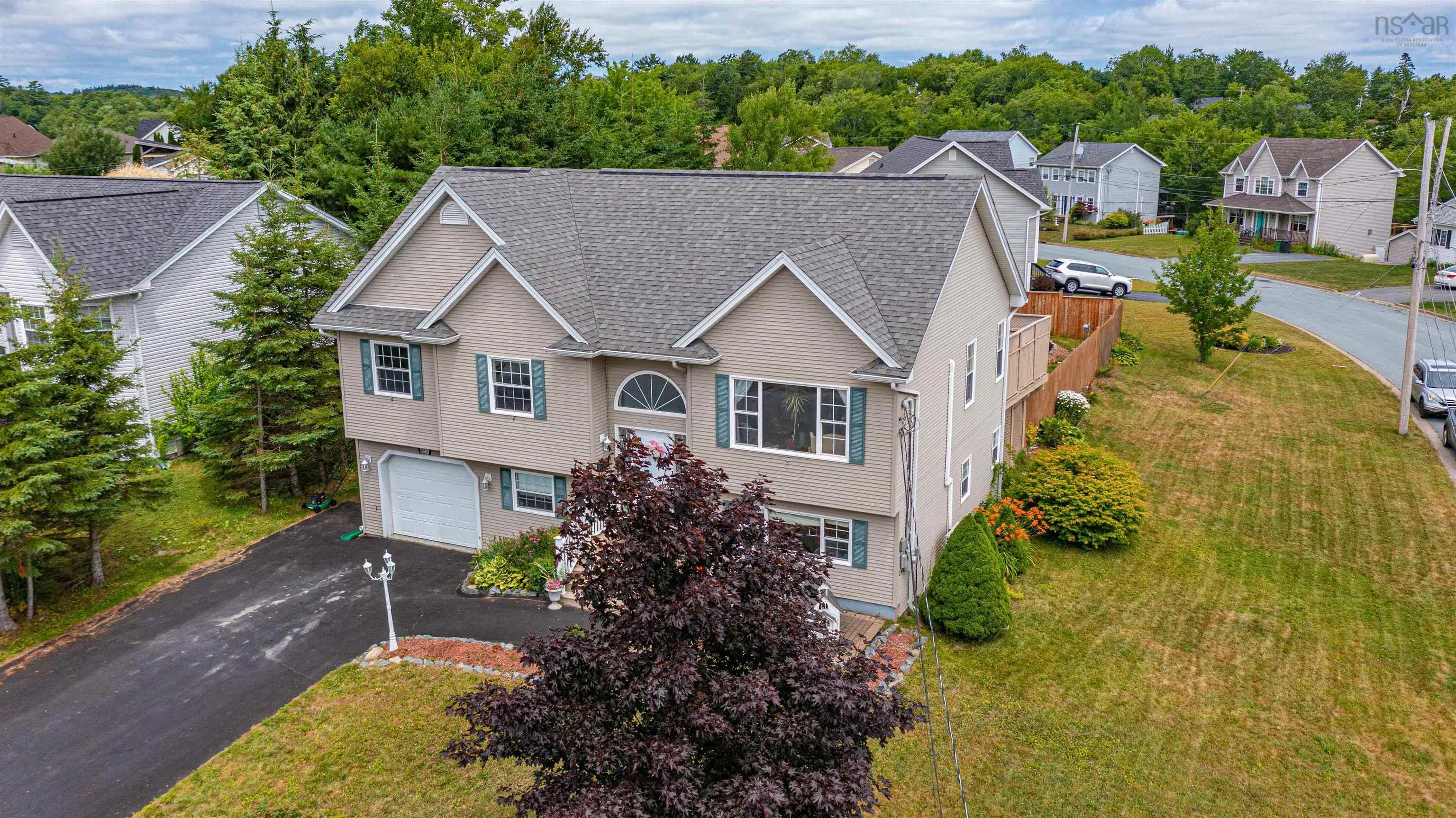 455 Springfield Lake Road, Middle Sackville, NS B4E 3K3, 5 Bedrooms Bedrooms, ,2 BathroomsBathrooms,Residential,For Sale,Springfield Lake,202518476