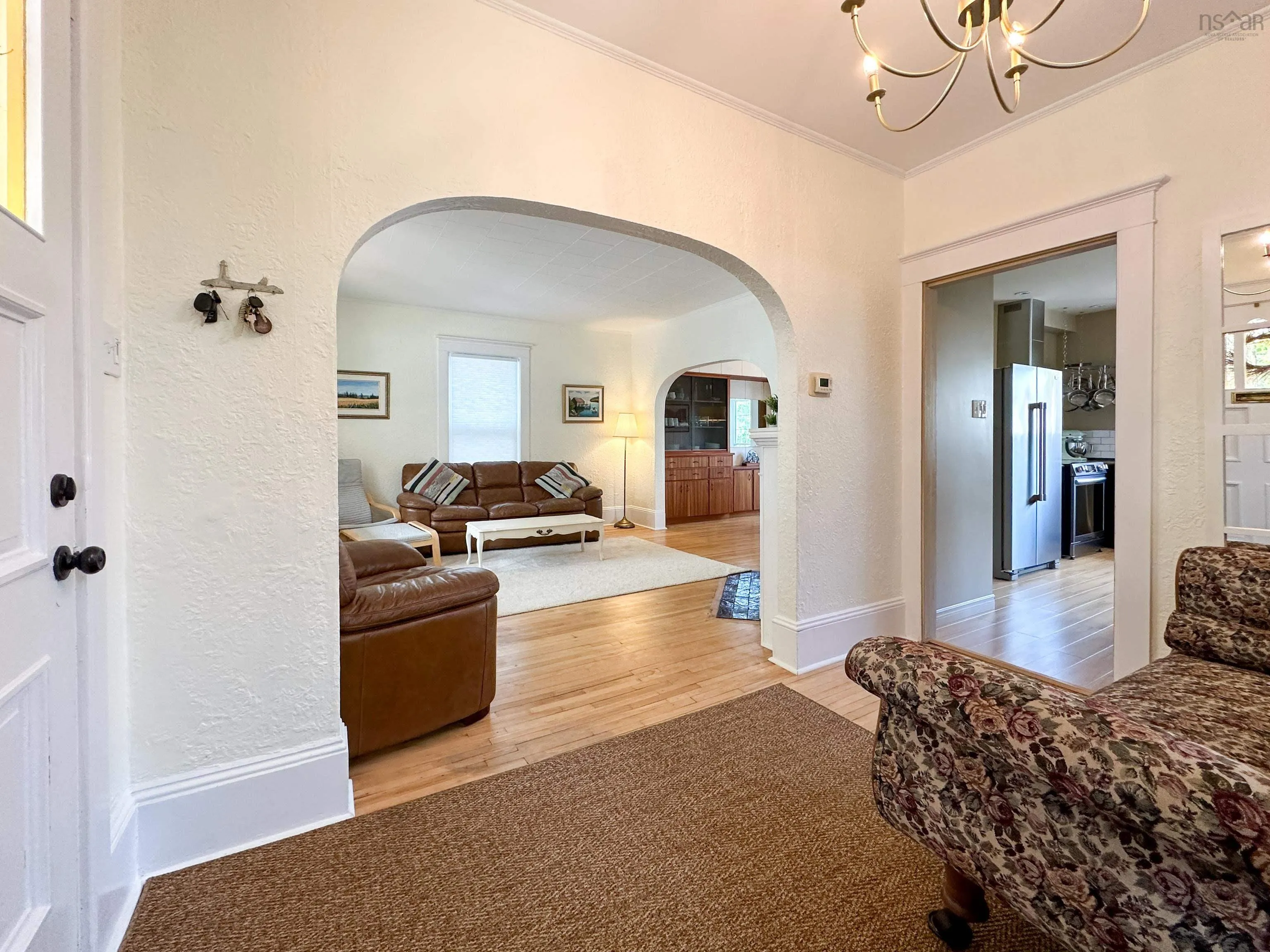 20 Queen Street, Bridgewater, NS B4V 1P2, 4 Bedrooms Bedrooms, ,2 BathroomsBathrooms,Residential,For Sale,Queen,202513484