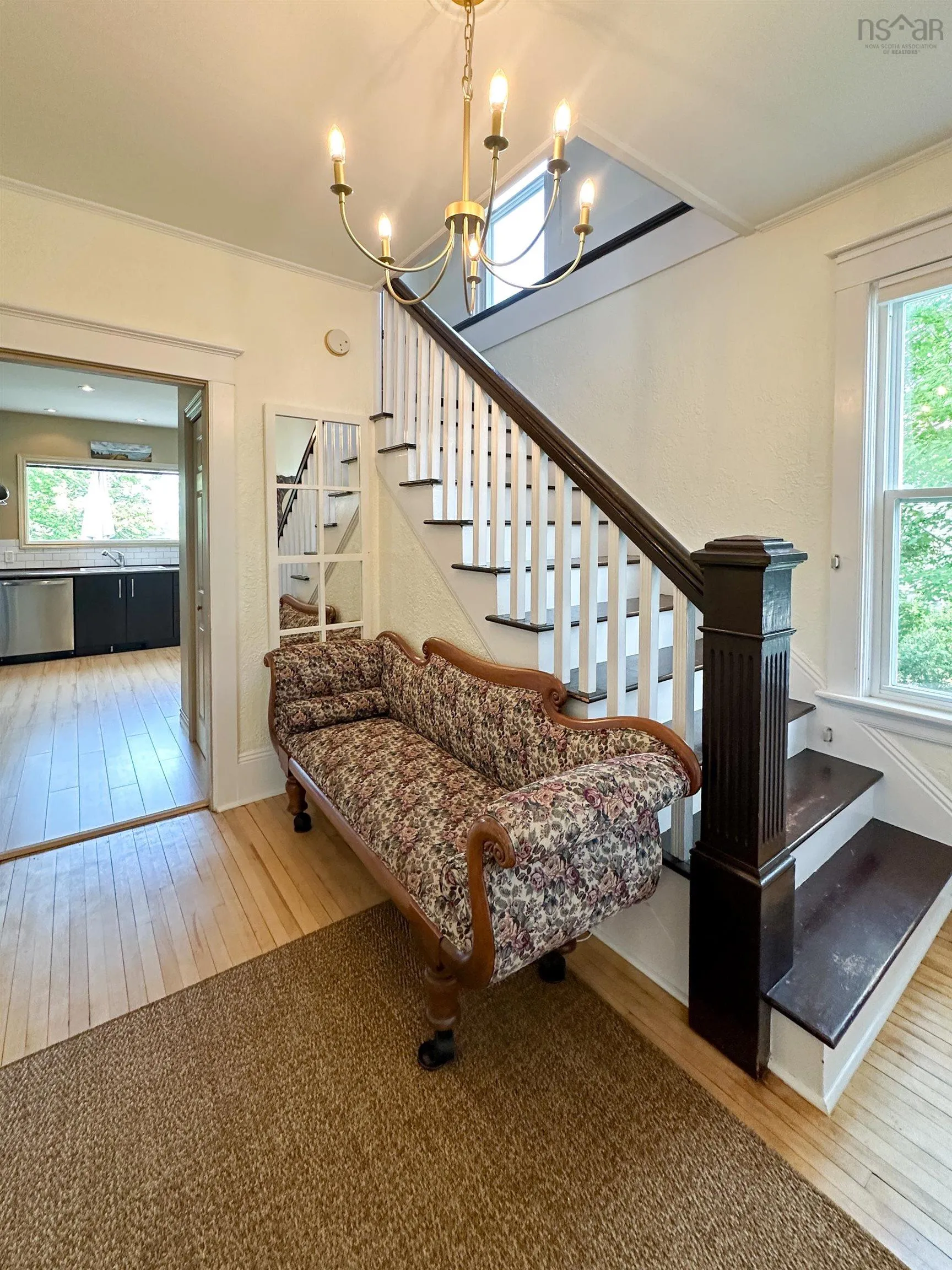 20 Queen Street, Bridgewater, NS B4V 1P2, 4 Bedrooms Bedrooms, ,2 BathroomsBathrooms,Residential,For Sale,Queen,202513484