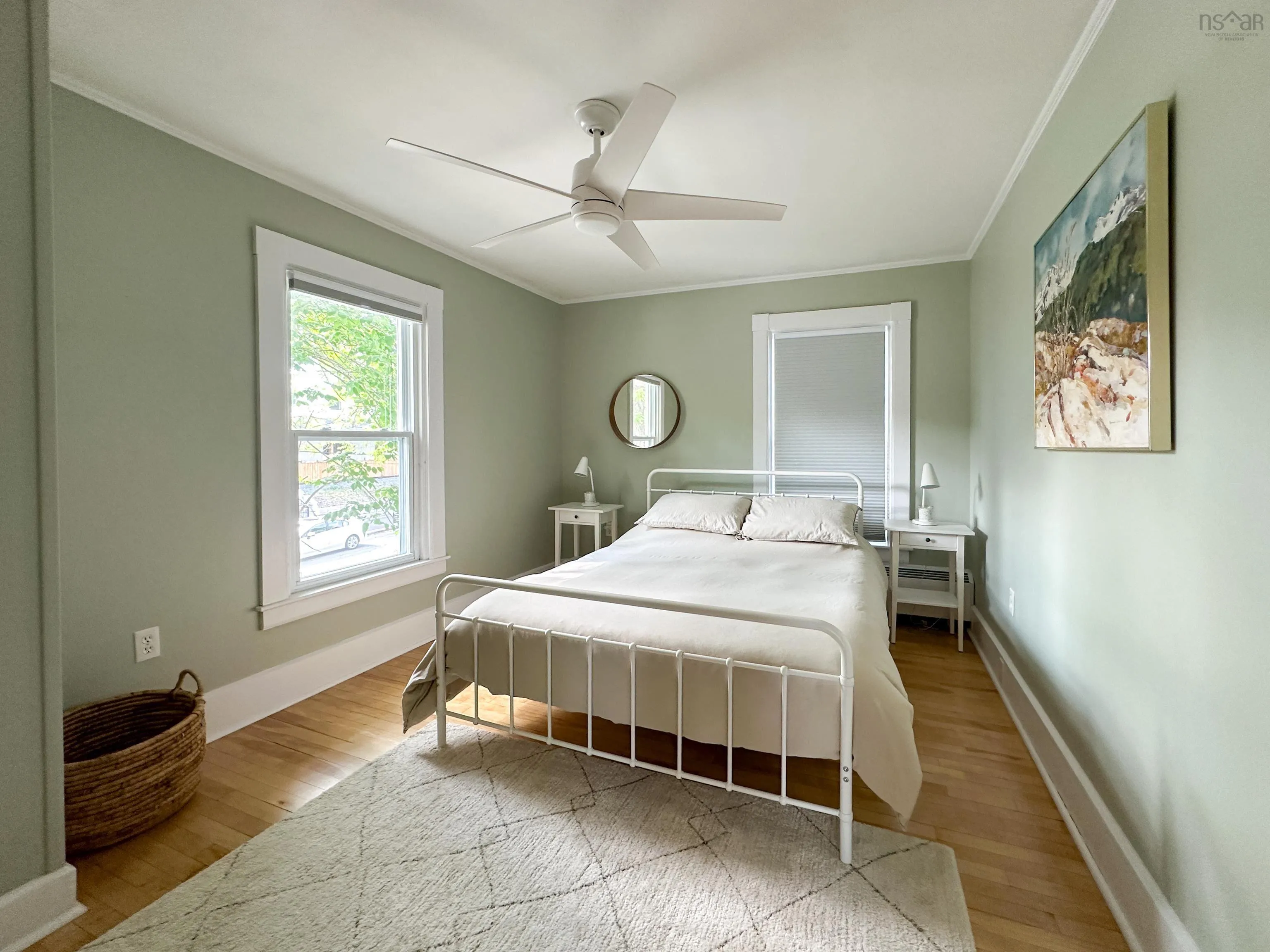 20 Queen Street, Bridgewater, NS B4V 1P2, 4 Bedrooms Bedrooms, ,2 BathroomsBathrooms,Residential,For Sale,Queen,202513484