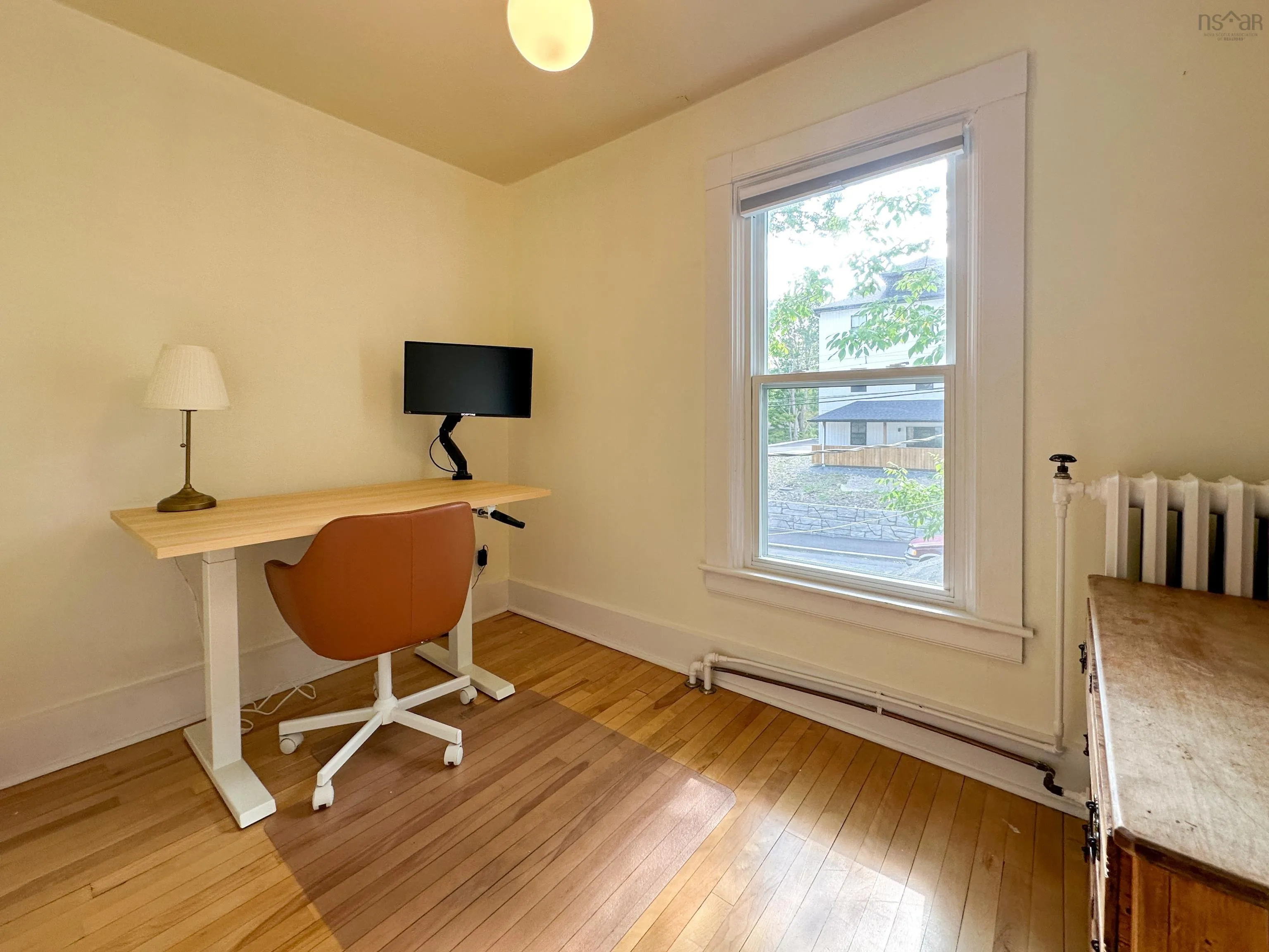 20 Queen Street, Bridgewater, NS B4V 1P2, 4 Bedrooms Bedrooms, ,2 BathroomsBathrooms,Residential,For Sale,Queen,202513484