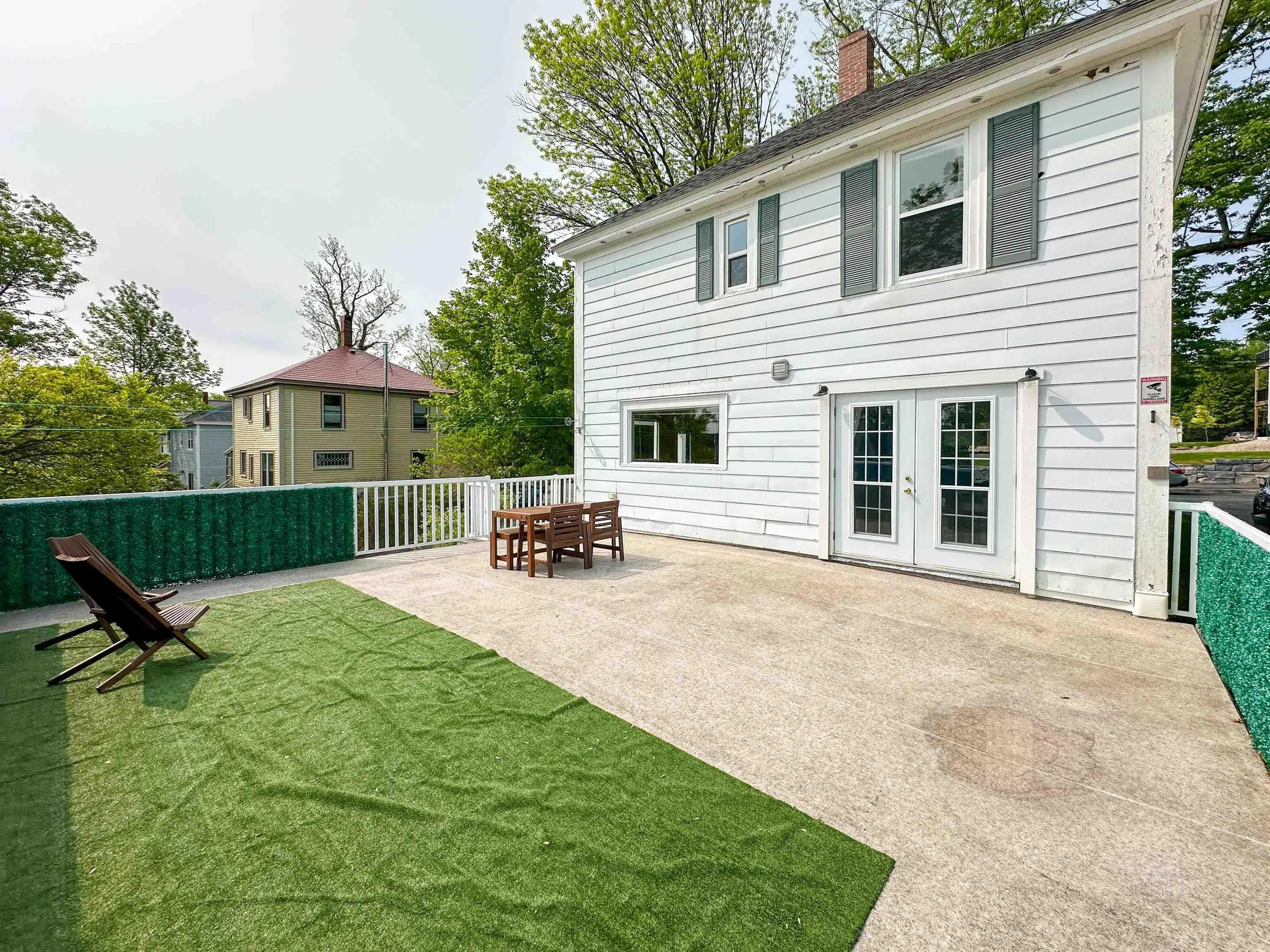 20 Queen Street, Bridgewater, NS B4V 1P2, 4 Bedrooms Bedrooms, ,2 BathroomsBathrooms,Residential,For Sale,Queen,202513484