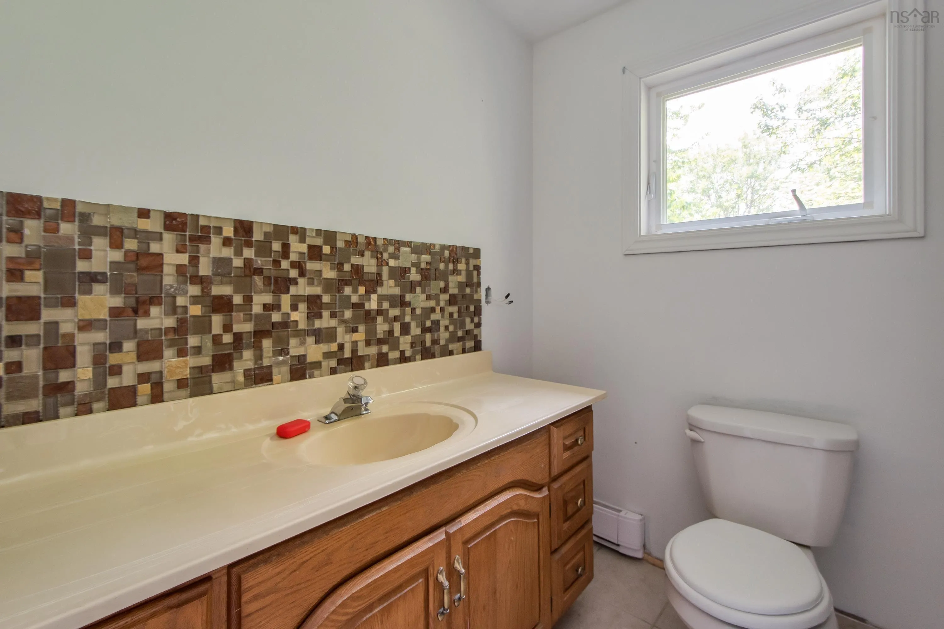 11 Fourth Street, Dartmouth, NS B2X 1Y1, 1 Bedroom Bedrooms, ,1 BathroomBathrooms,Residential,For Sale,Fourth,202518485