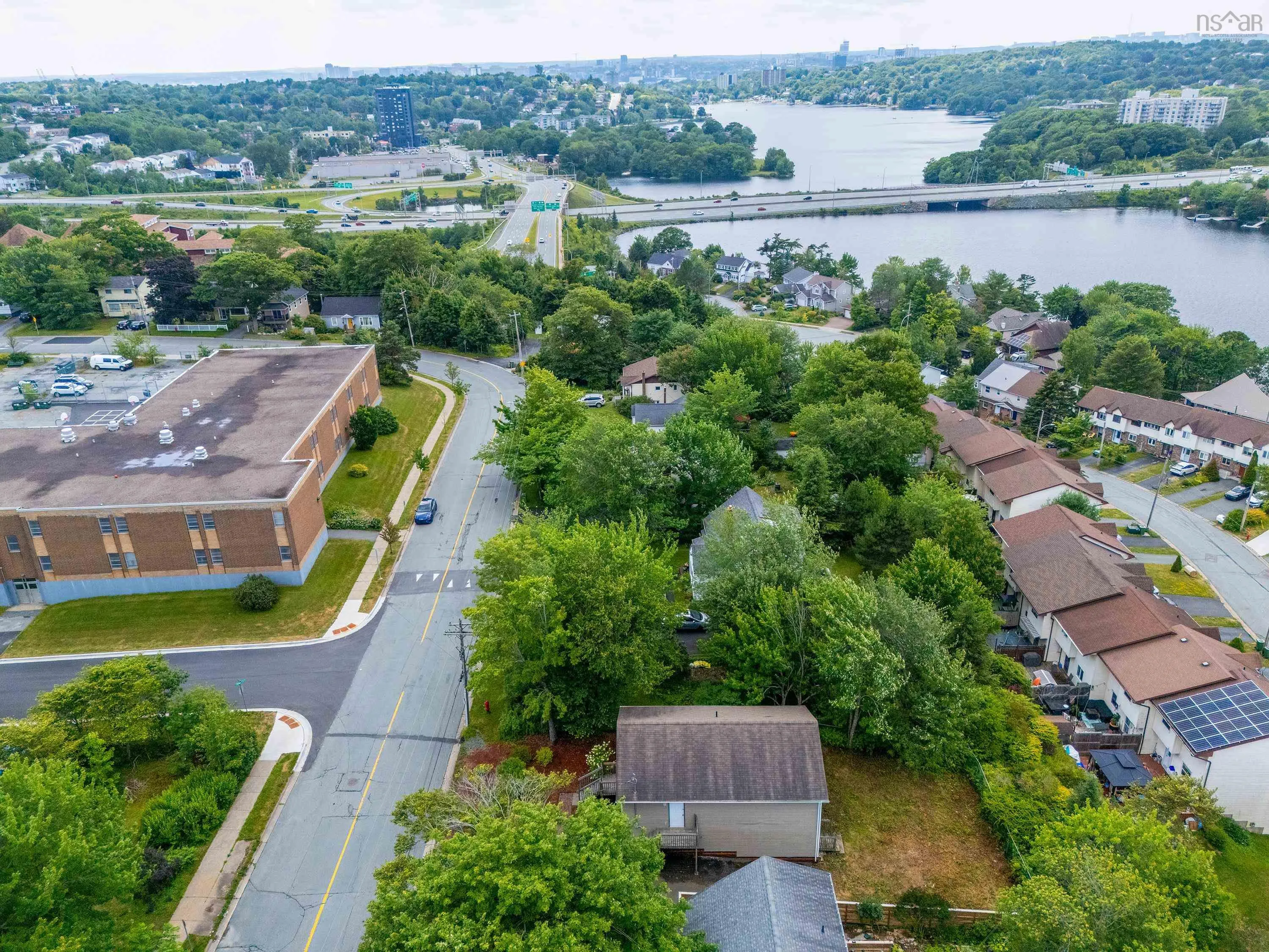 11 Fourth Street, Dartmouth, NS B2X 1Y1, 1 Bedroom Bedrooms, ,1 BathroomBathrooms,Residential,For Sale,Fourth,202518485