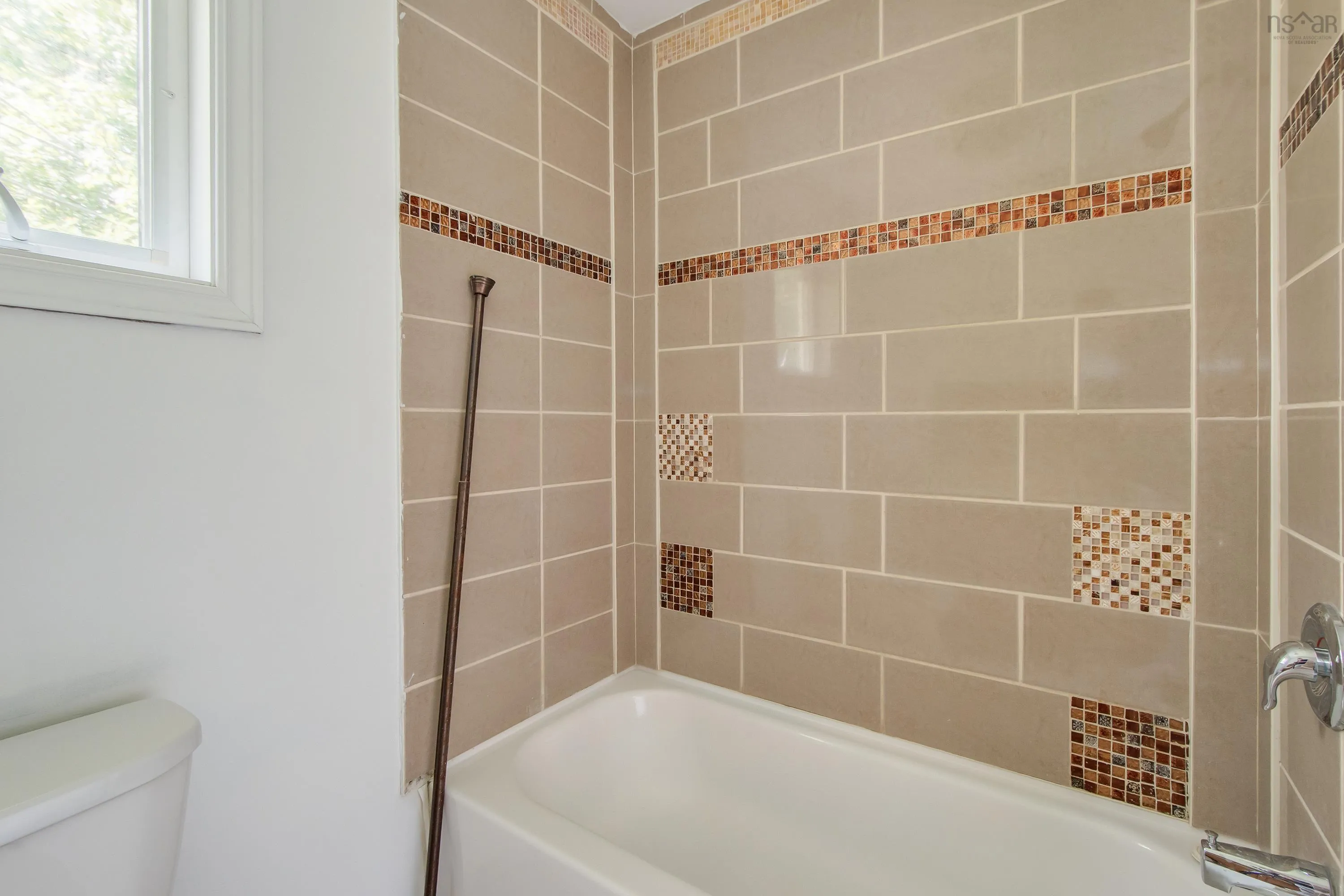 11 Fourth Street, Dartmouth, NS B2X 1Y1, 1 Bedroom Bedrooms, ,1 BathroomBathrooms,Residential,For Sale,Fourth,202518485