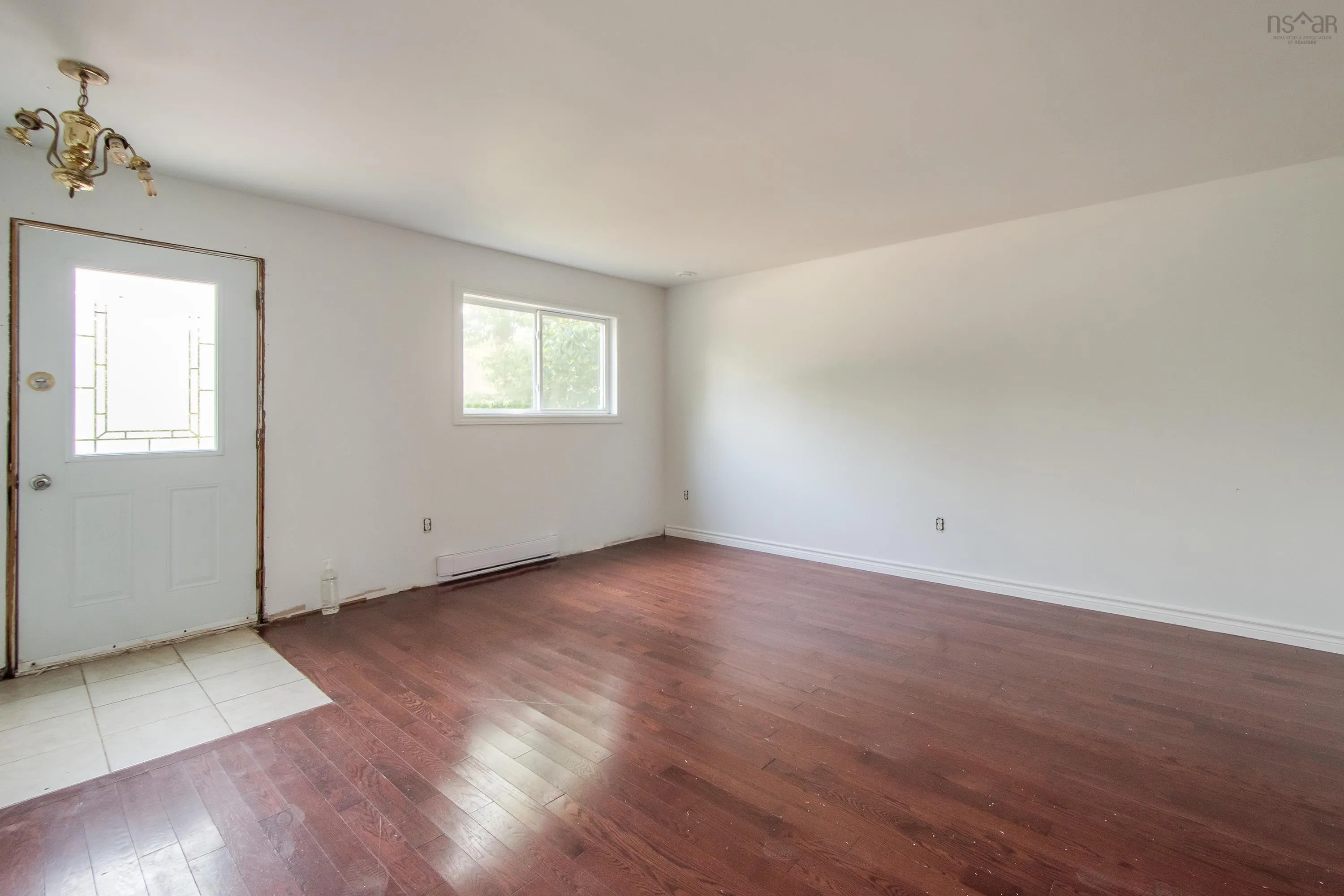 11 Fourth Street, Dartmouth, NS B2X 1Y1, 1 Bedroom Bedrooms, ,1 BathroomBathrooms,Residential,For Sale,Fourth,202518485