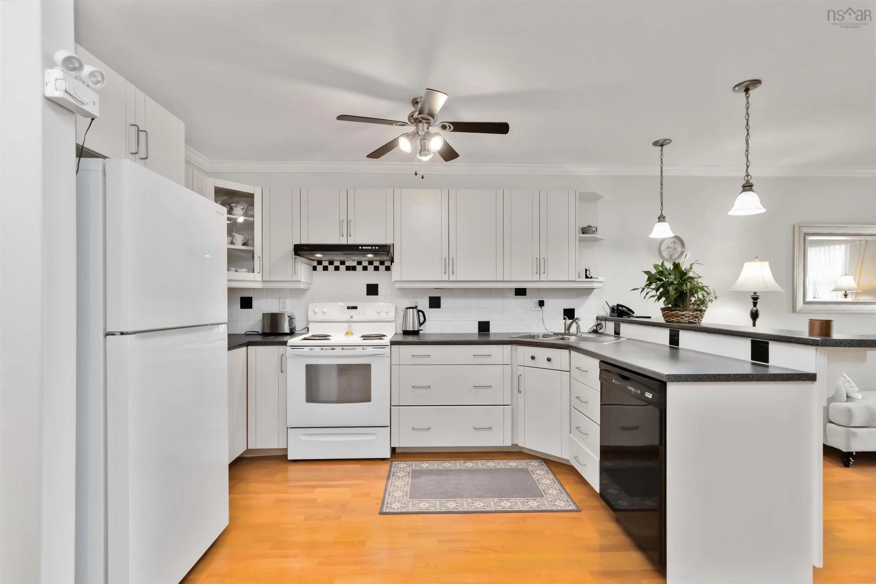 295 Summer Field Way, Dartmouth, NS B2W 6M8, 2 Bedrooms Bedrooms, ,2 BathroomsBathrooms,Residential,For Sale,Summer Field,202520584