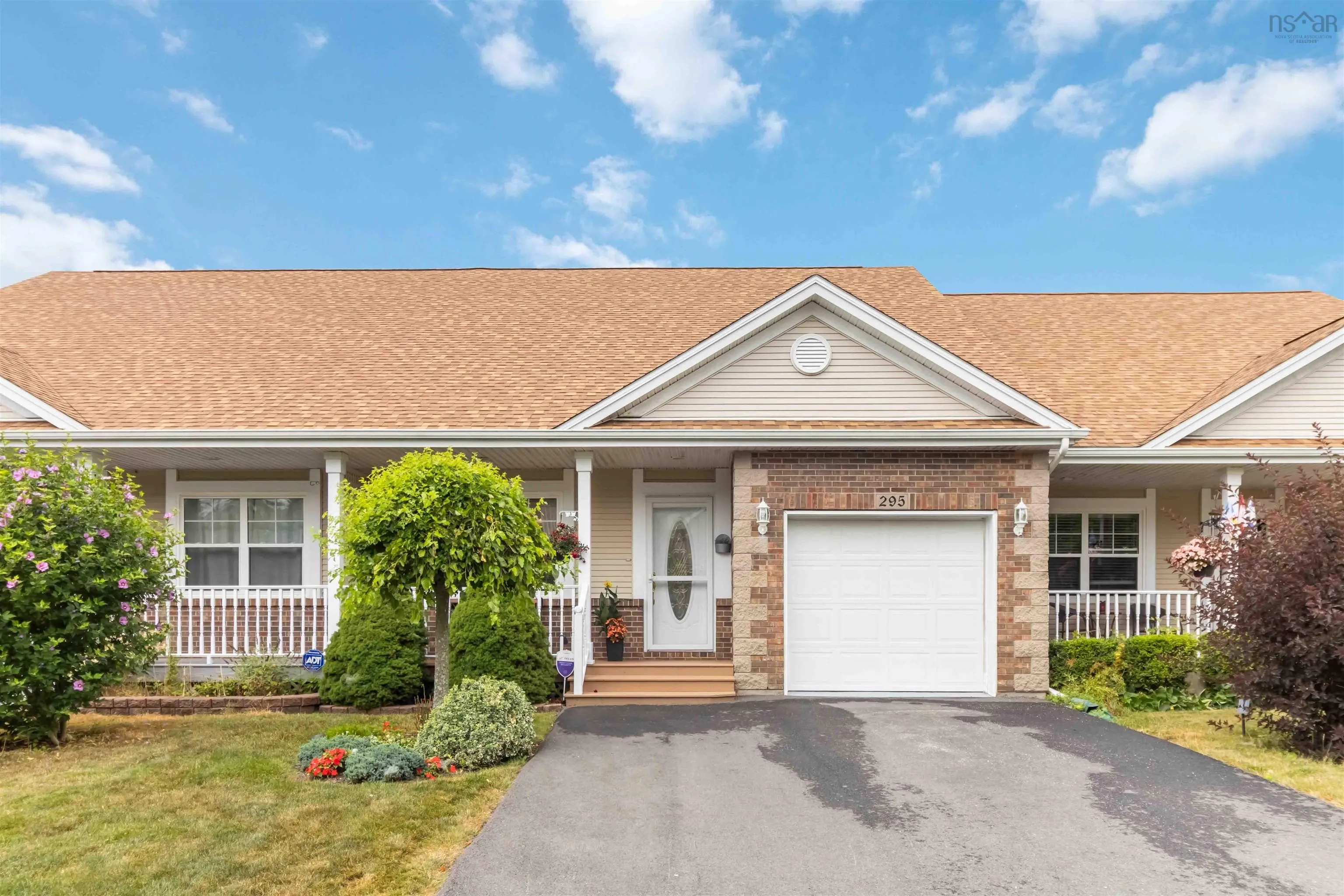 295 Summer Field Way, Dartmouth, NS B2W 6M8, 2 Bedrooms Bedrooms, ,2 BathroomsBathrooms,Residential,For Sale,Summer Field,202520584