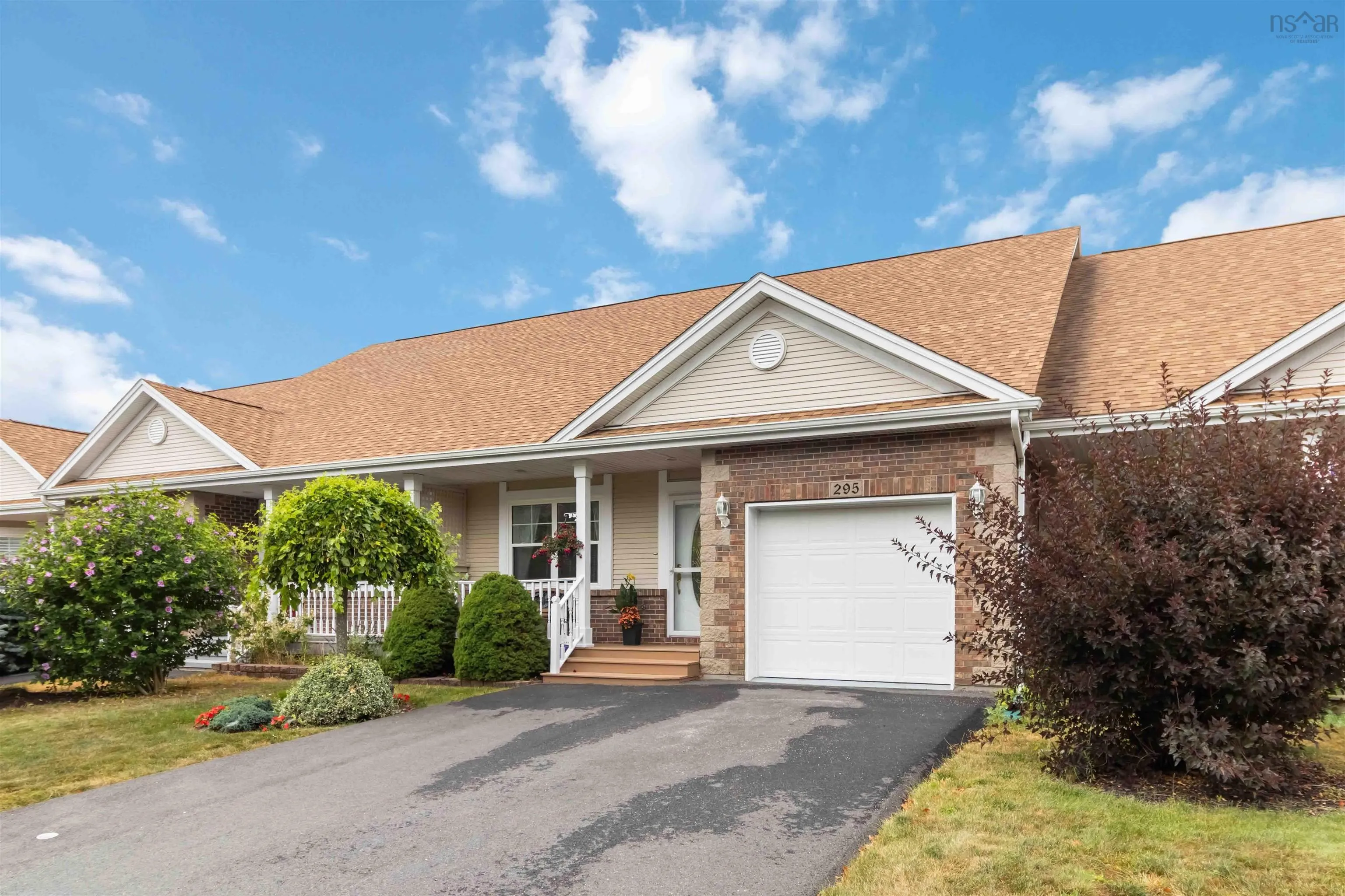 295 Summer Field Way, Dartmouth, NS B2W 6M8, 2 Bedrooms Bedrooms, ,2 BathroomsBathrooms,Residential,For Sale,Summer Field,202520584