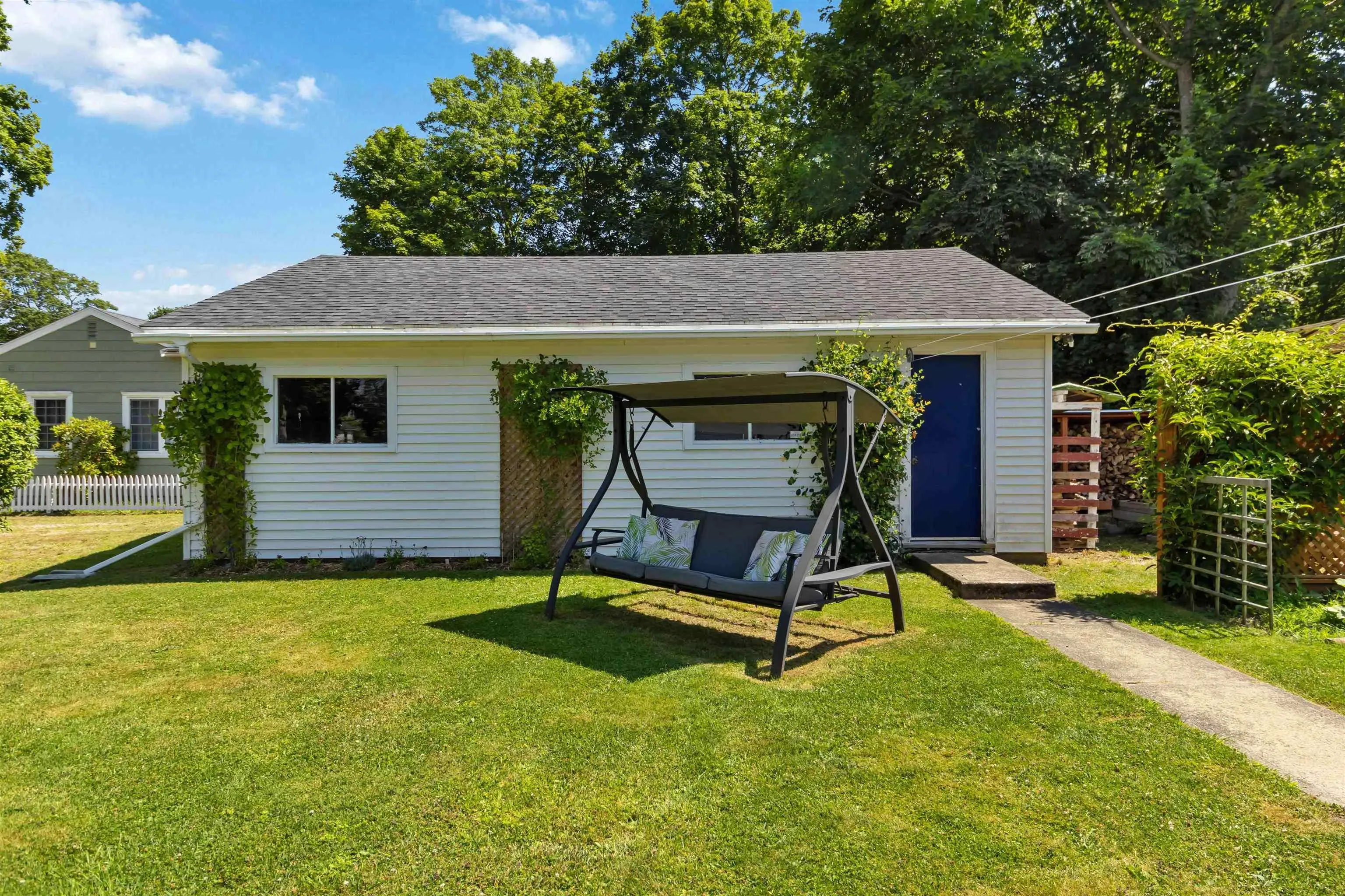 85 Church Street, Liverpool, NS B0T 1K0, 3 Bedrooms Bedrooms, ,2 BathroomsBathrooms,Residential,For Sale,Church,202519152