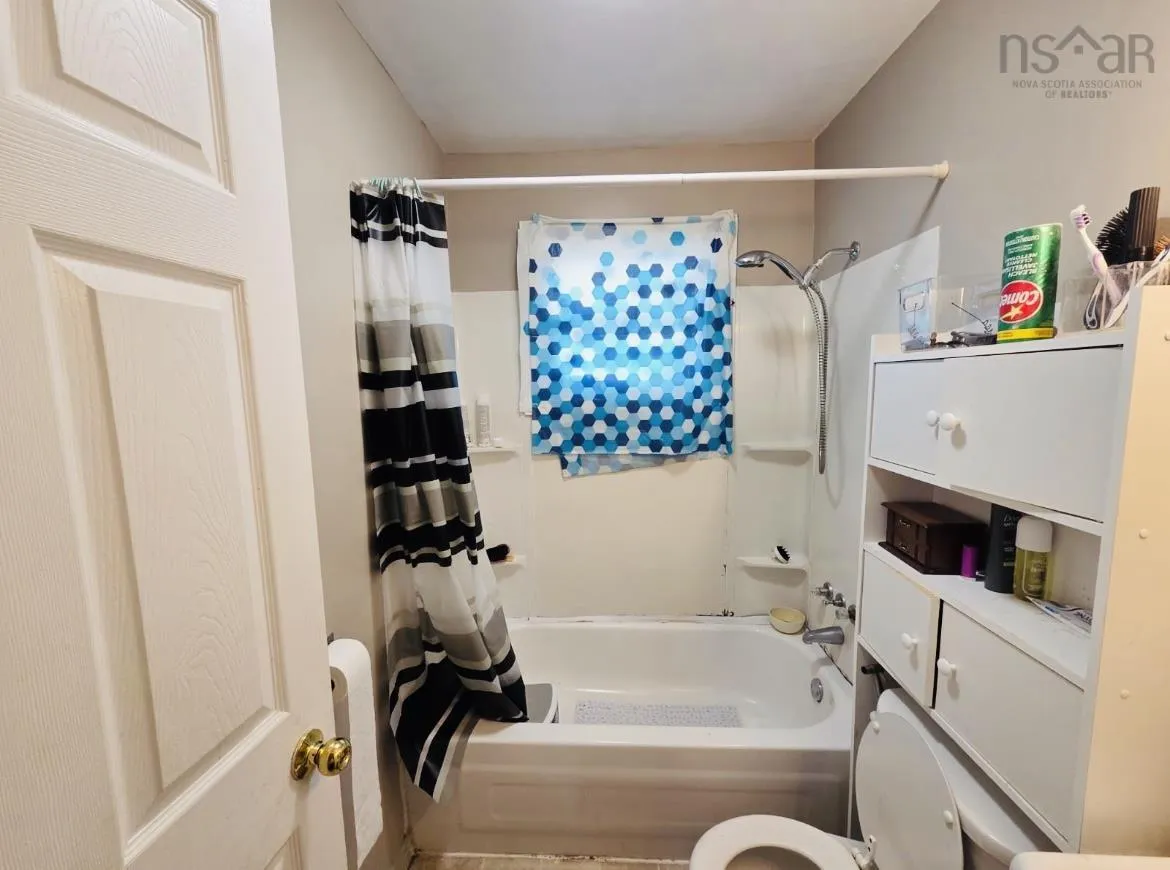 29 Roost Street, Glace Bay, NS B1A 5K1, ,Residential Income,For Sale,Roost,202521398