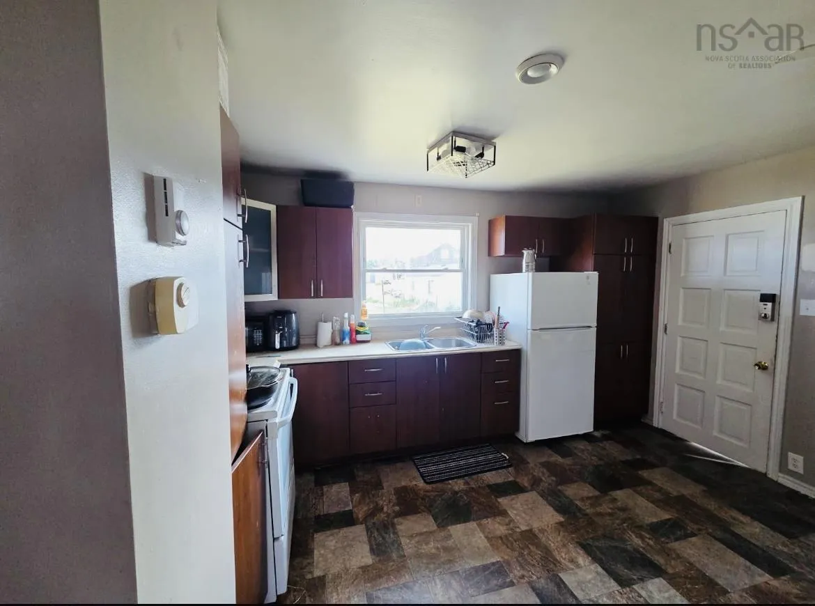 29 Roost Street, Glace Bay, NS B1A 5K1, ,Residential Income,For Sale,Roost,202521398