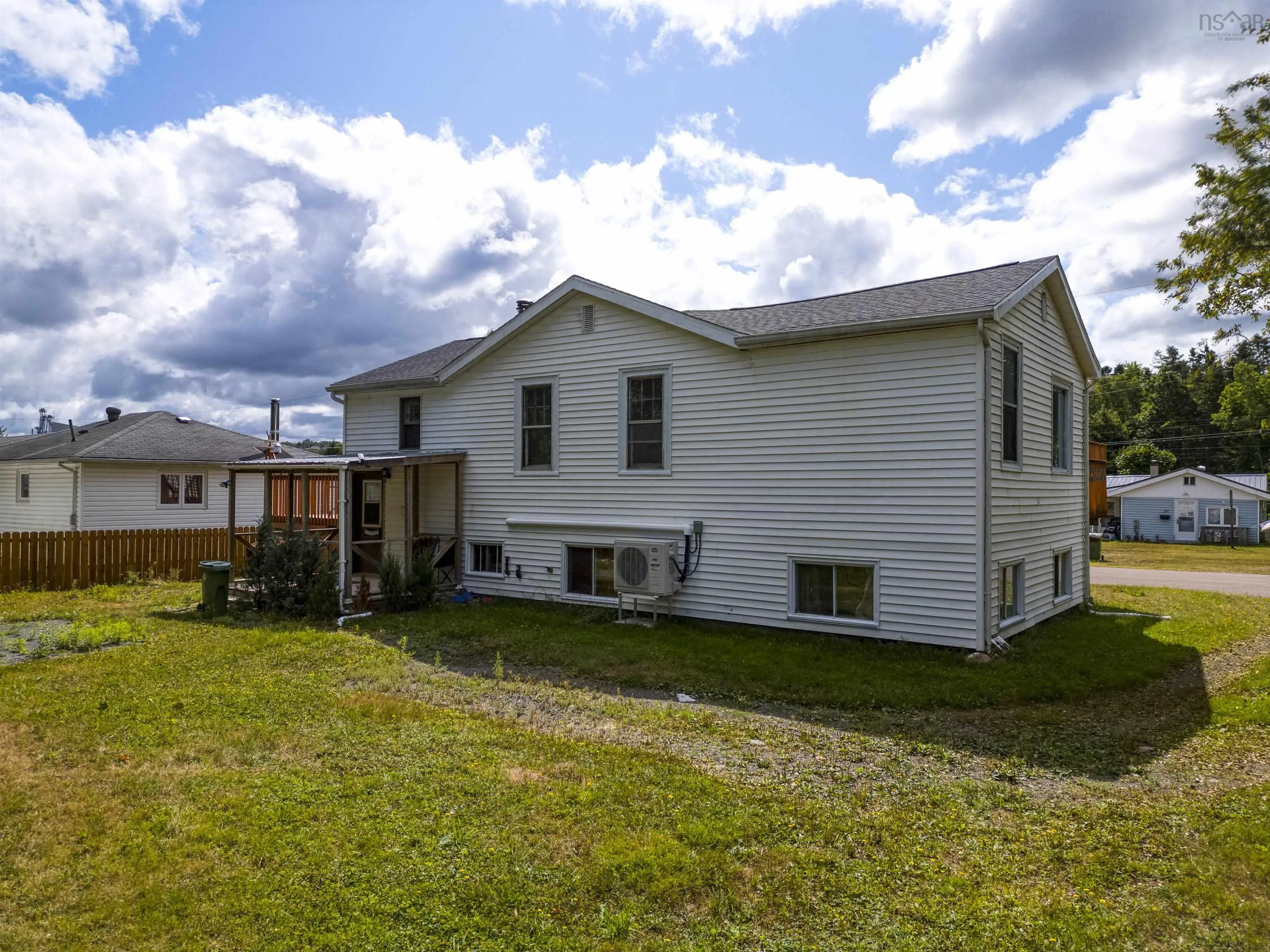 Salter Avenue, Truro, NS B2N 1A5, 4 Bedrooms Bedrooms, ,Residential Income,For Sale,Salter,202521636
