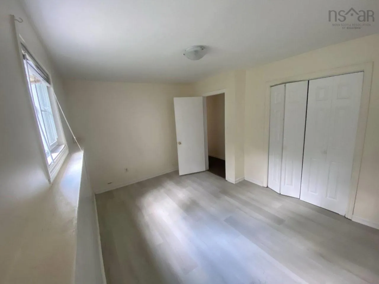 1586 Webster Street, Coldbrook, NS B4R 1A2, 5 Bedrooms Bedrooms, ,2 BathroomsBathrooms,Residential,For Sale,Webster,202522439