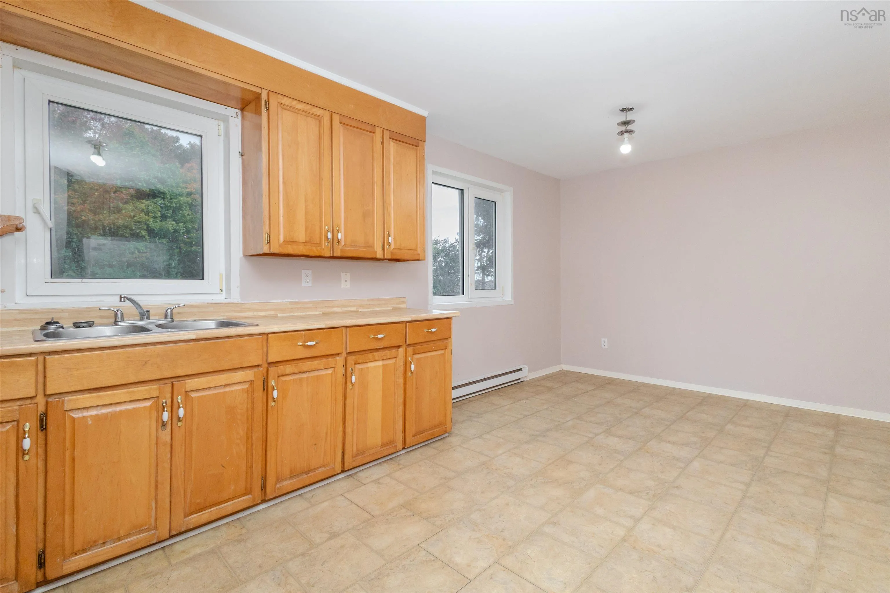 50/52 Myrtle Street, Westmount, NS B1L 1A7, 4 Bedrooms Bedrooms, ,Residential Income,For Sale,Myrtle,202525675
