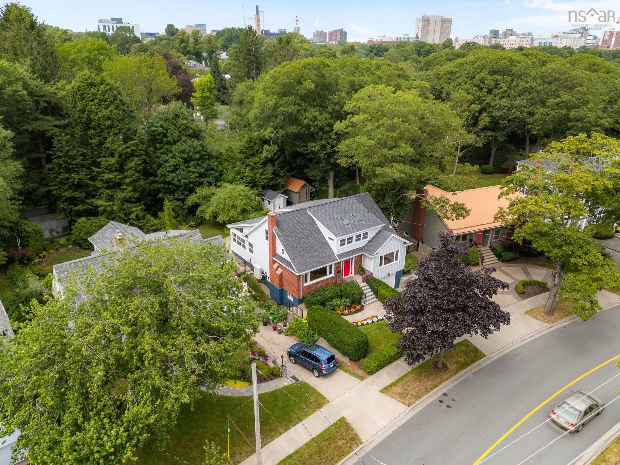 6165 Inglis Street, Halifax, NS B3H 1L6, 4 Bedrooms Bedrooms, ,3 BathroomsBathrooms,Residential,For Sale,Inglis,202519384