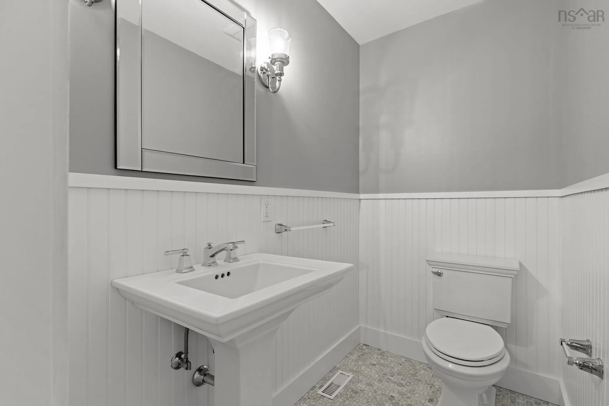 6165 Inglis Street, Halifax, NS B3H 1L6, 4 Bedrooms Bedrooms, ,3 BathroomsBathrooms,Residential,For Sale,Inglis,202519384